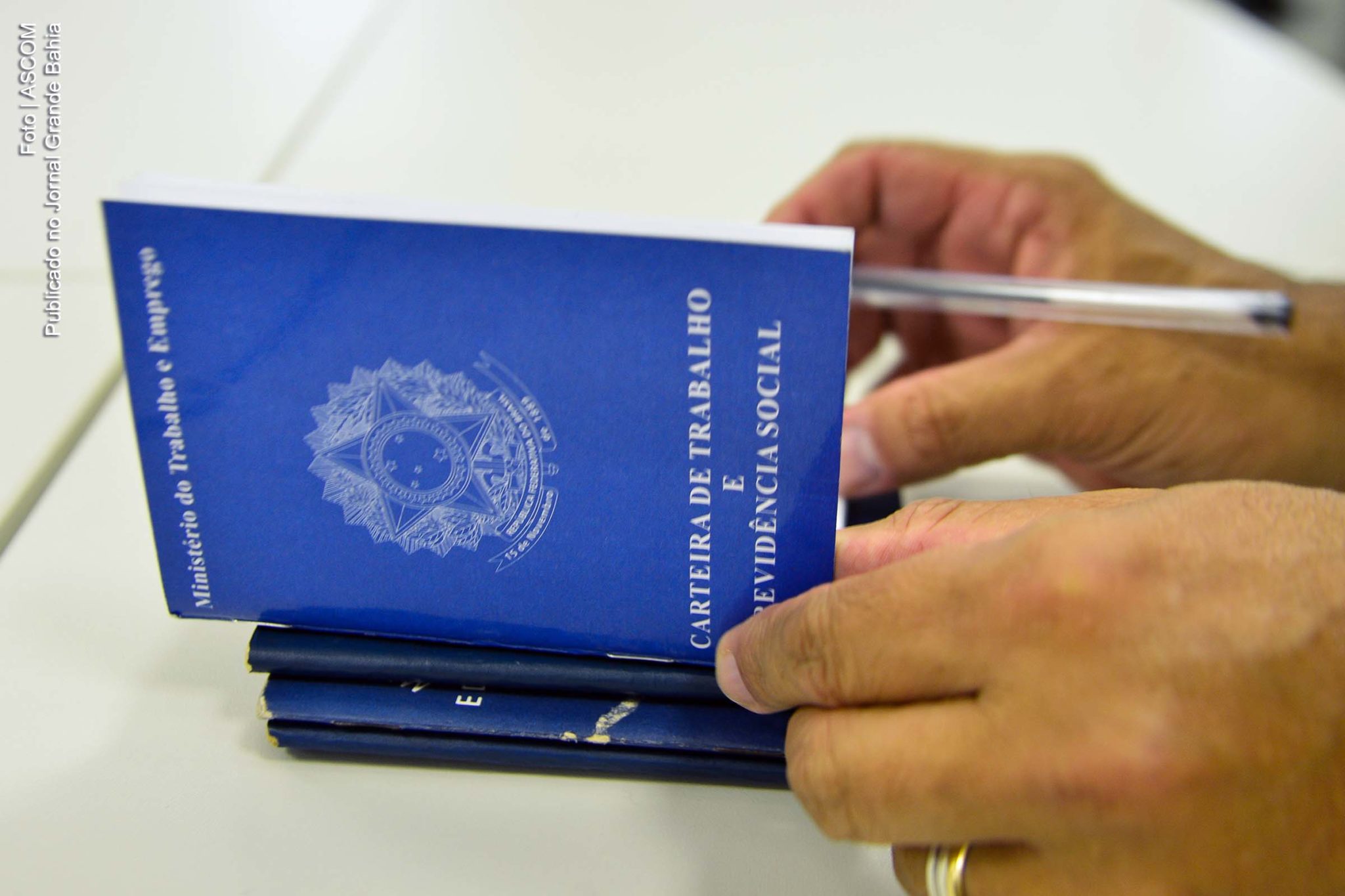 Menos da metade das pessoas em idade de trabalhar estão ocupadas; Nível de ocupação está abaixo de 50% desde maio de 2020; Governo Bolsonaro promove desemprego estrutural