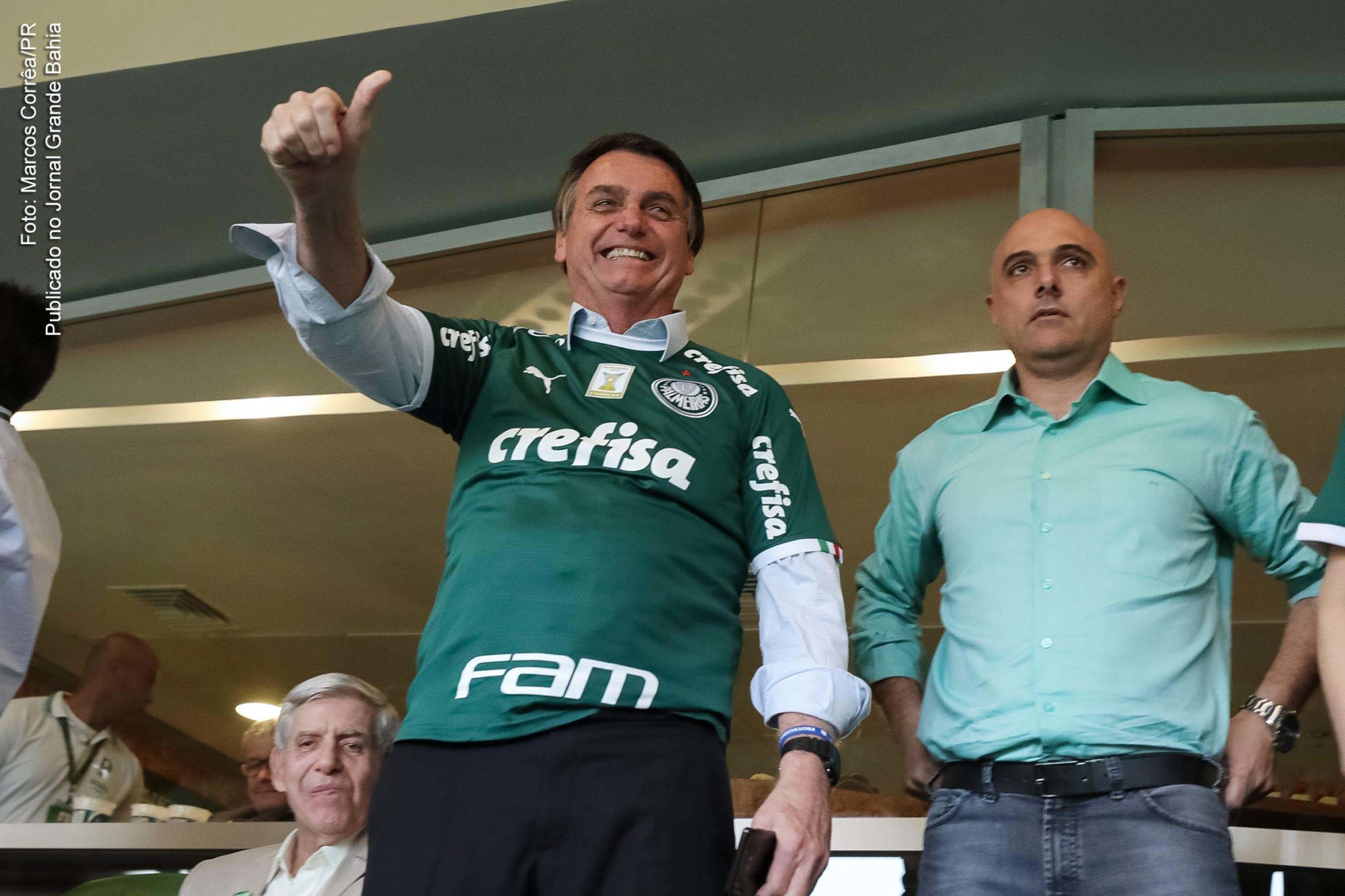 "Se depender de mim, haverá Copa América", disse o extremista Extremista Jair Bolsonaro. Plano de sediar torneio em meio à pandemia vem sendo alvo de críticas. Senador Renan Calheiros pede ao futebolista Neymar que a Seleção abdique de jogar o torneio.