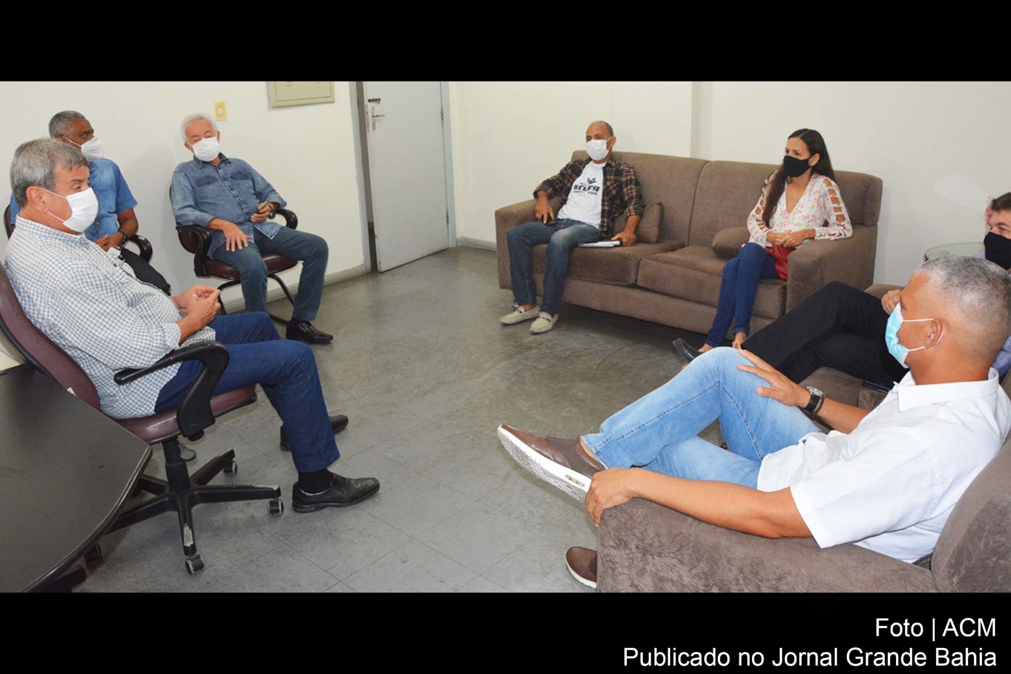 A ação humanitária tem como objetivo arrecadar alimentos e distribuí-los para famílias em situação de vulnerabilidade social e econômica do município.