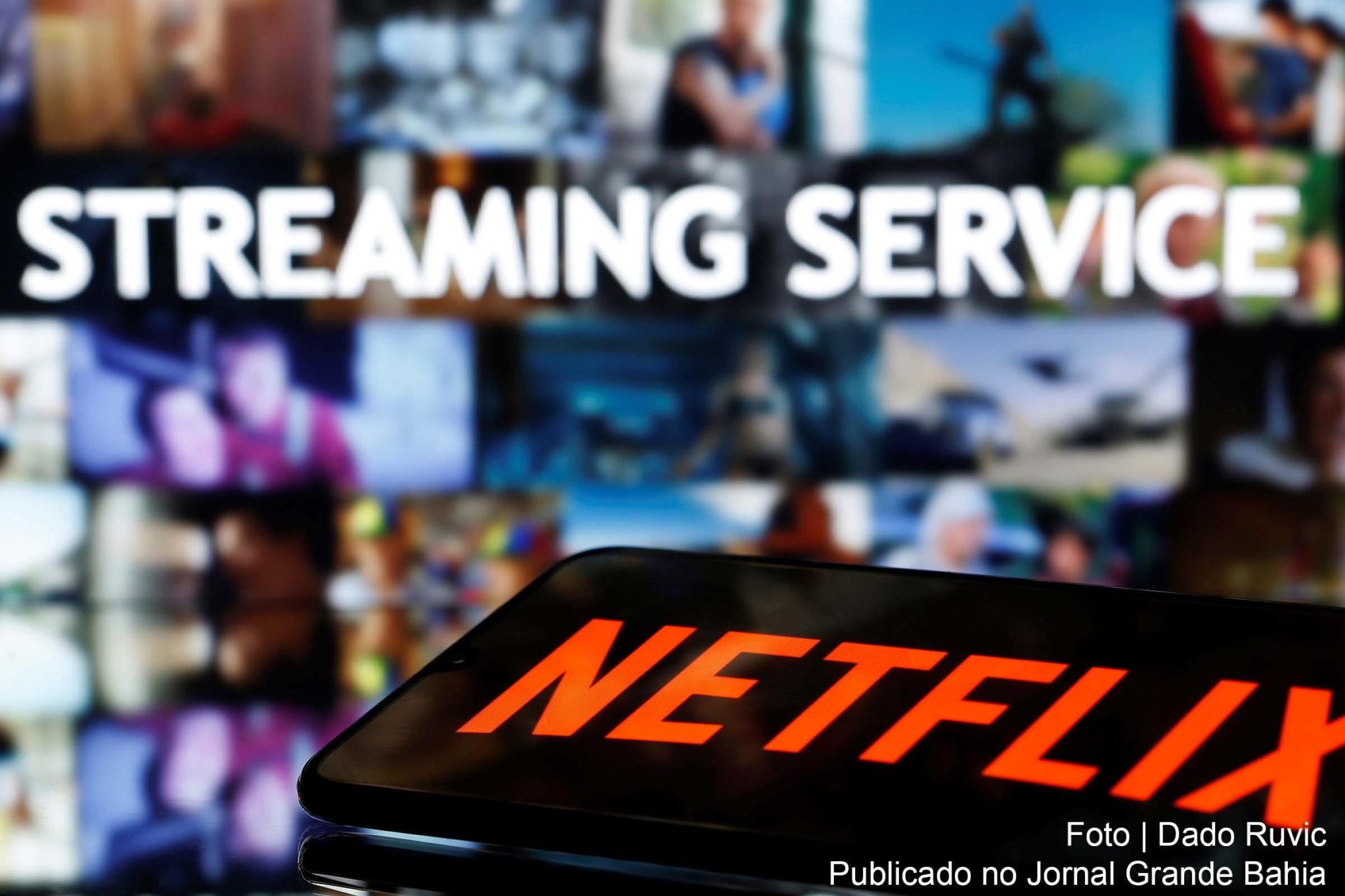 Medida Provisória (MP) 1018/2020, que reduz a carga tributária sobre o serviço de internet banda larga via satélite prestado por meio de antenas de pequeno porte, foi sancionada em parte.