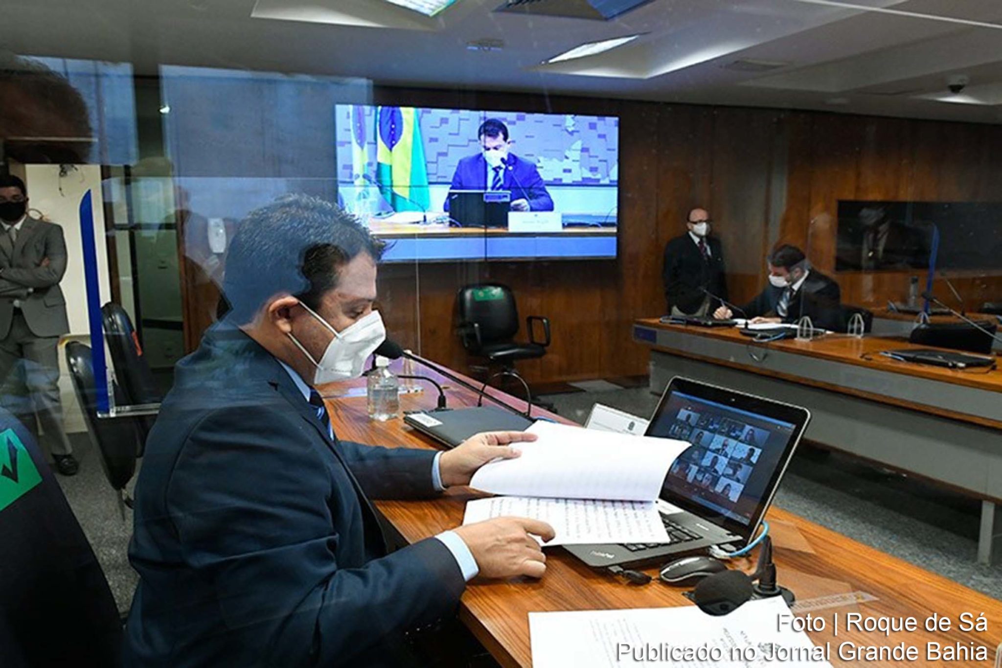 O senador Reguffe afirma que o modelo atual permite às operadoras de planos de saúde empurrar os consumidores para os planos de modalidade coletiva.