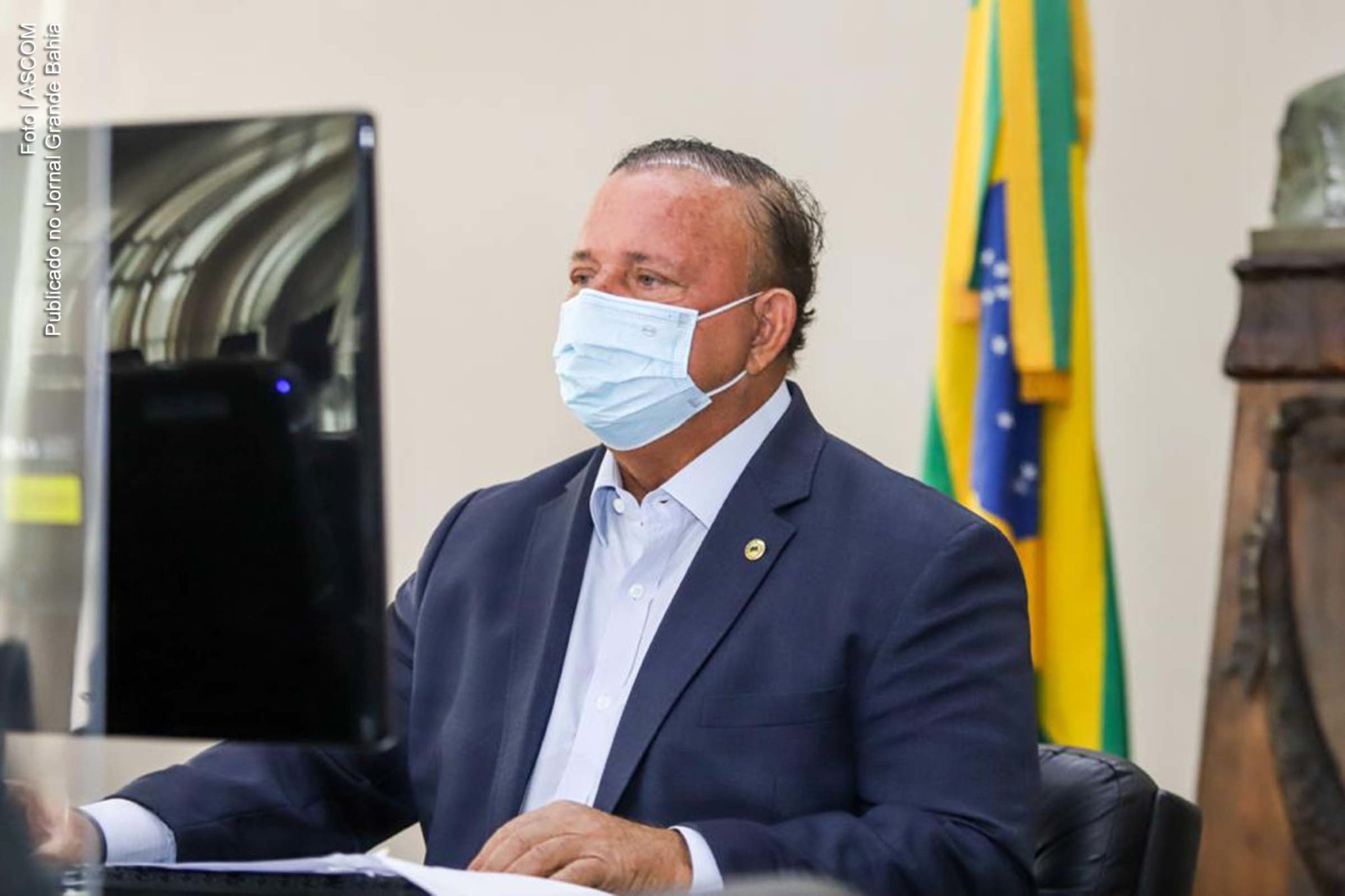 Presidente da ALBA, deputado Adolfo Menezes criticou declaração do presidente Jair Bolsonaro de “que não sabe o que se passa nos ministérios”.