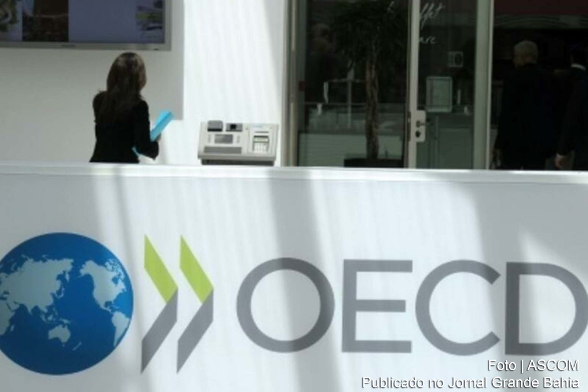 Após anos de negociação, 130 países da OCDE fecham acordo para criar imposto mínimo global a multinacionais.