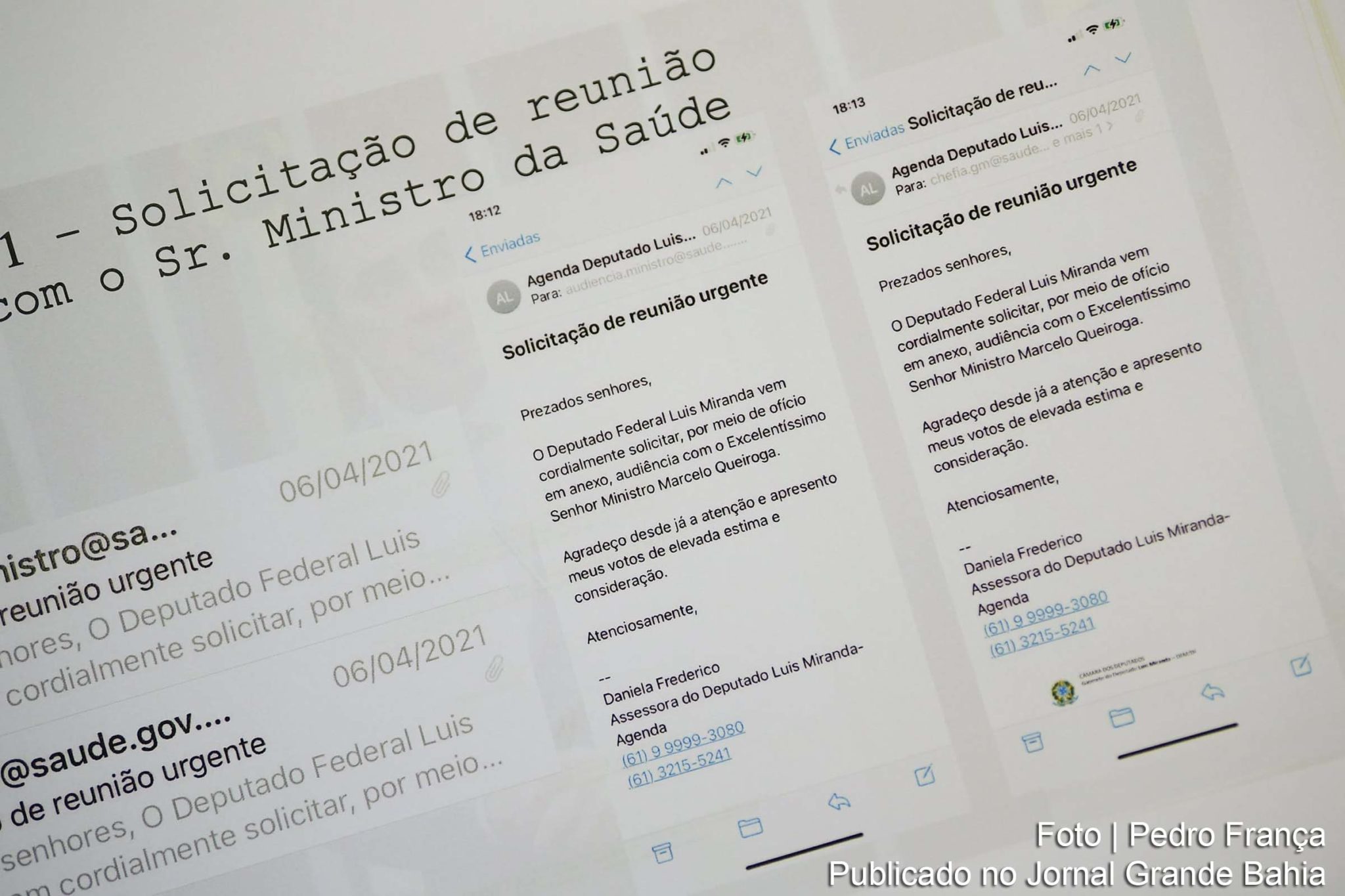 Conversas de WhatsApp que mostram denúncia do deputado Luis Miranda (DEM-DF) de corrupção, envolvendo contratos do Ministério da Saúde com a compra da Covaxin. Negociações envolvendo vacina indiana também são alvo da CPI da Pandemia e de inquérito da Polícia Federal. Escândalo tem elevado pressão sobre Governo Bolsonaro.