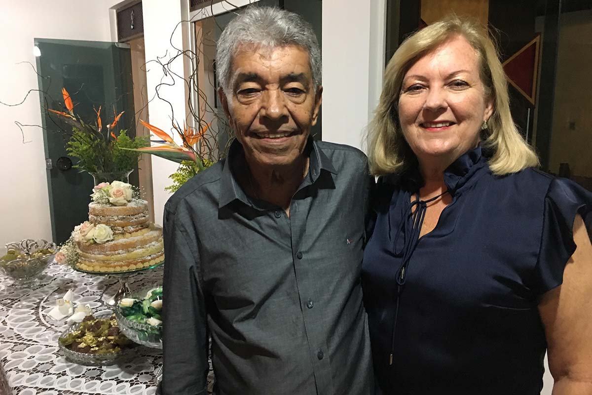João Veloso e Martine jantavam no The House.