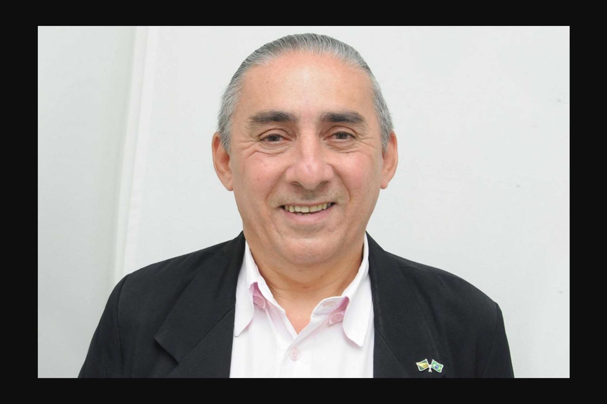 Poeta e escritor Nilo Carvalho Neto (Neto Sambaíba) morre aos 66 anos, em Teresina, capital do Piauí.