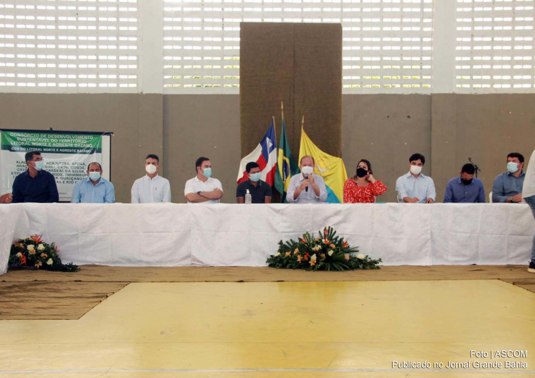 Prefeitos e lideranças do Litoral Norte e Agreste participam de reunião com vice-governador João Leão.