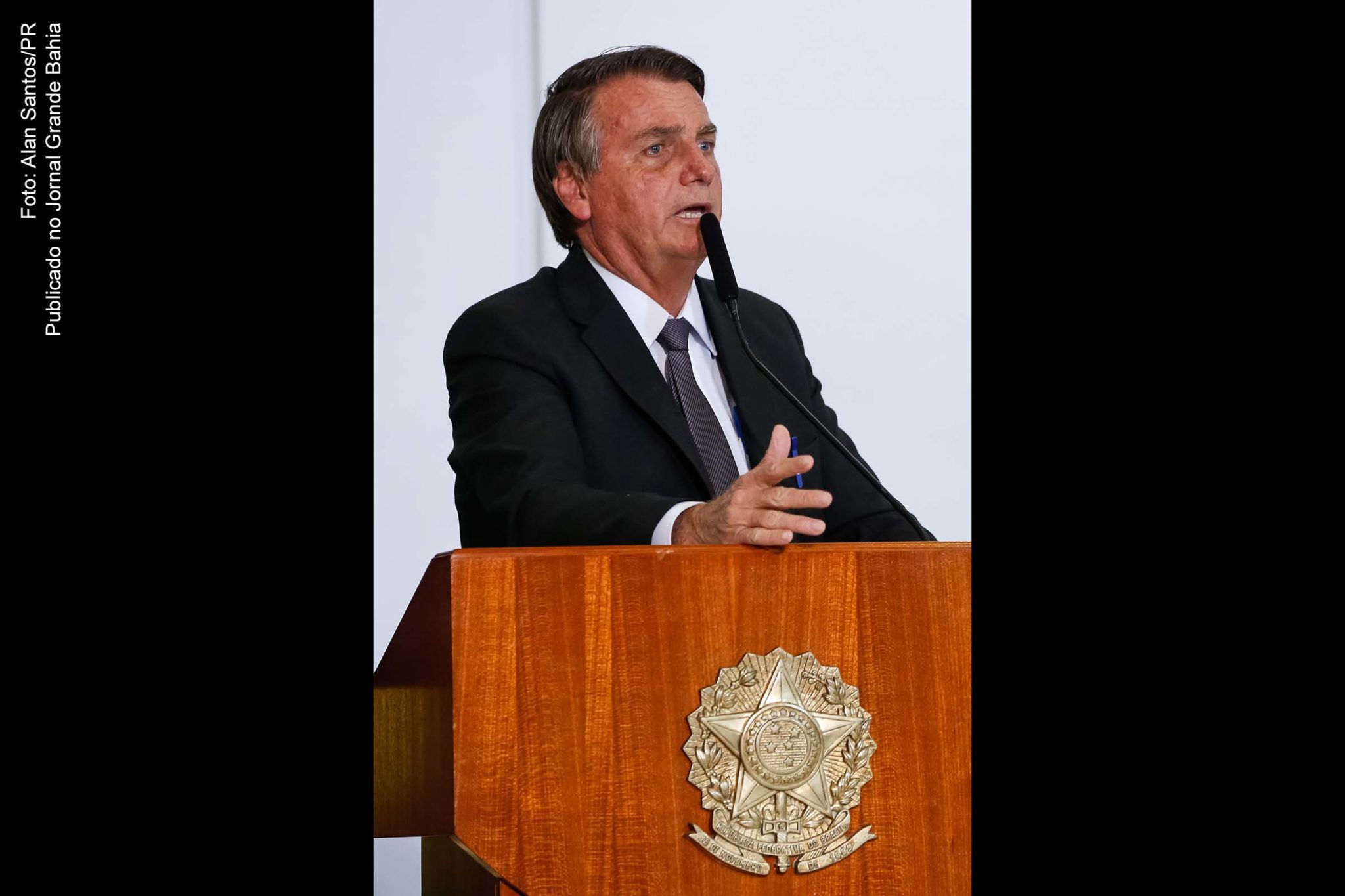 Presidente Jair Bolsonaro passará por mais exames em São Paulo para definir se terá de ser submetido à cirurgia. “Bolsonaro está à beira de um ataque de nervos”, diz um dos principais apoiadores da candidatura do presidente em 2018.