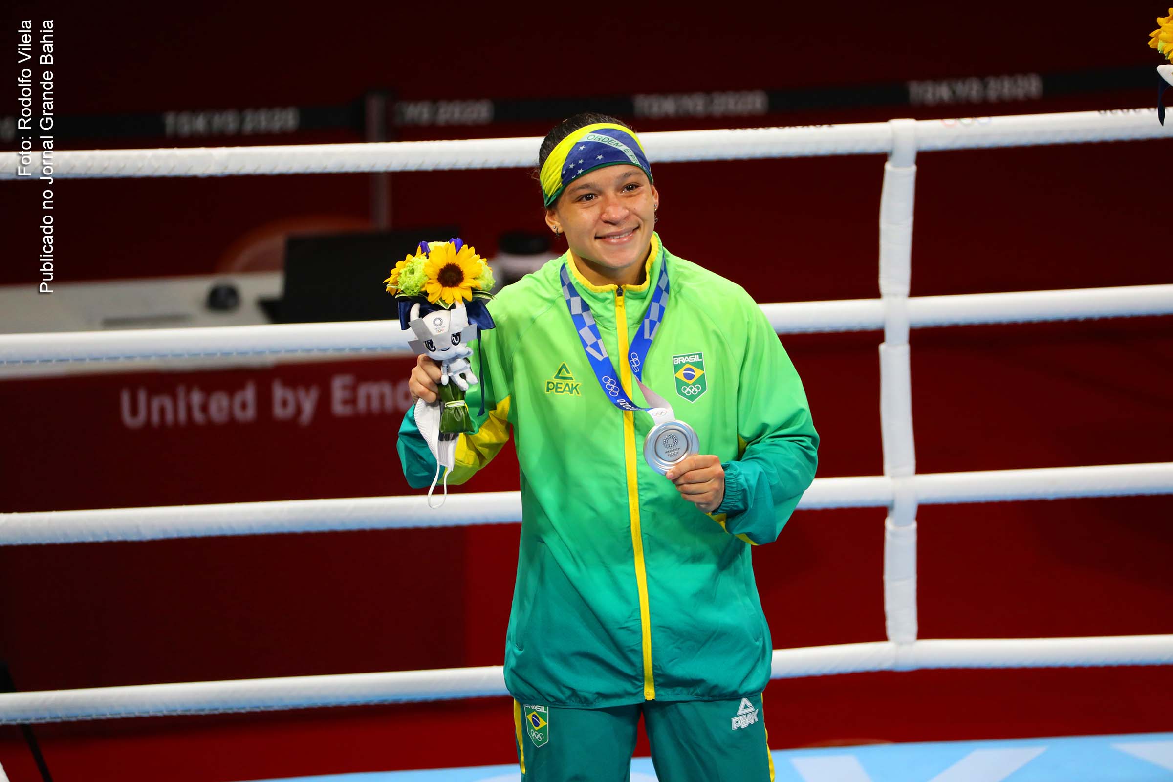 Bia Ferreira conquista medalha de prata na categoria peso leve da luta de boxe durante os Jogos Olímpicos de Tóquio.