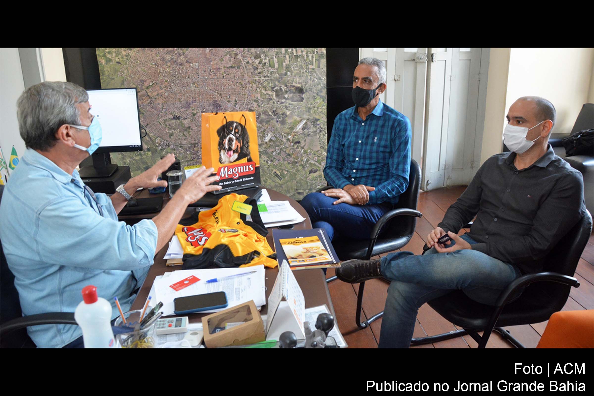 O gerente da empresa no Norte e Nordeste, Evander Pinto, esteve com o prefeito Colbert Martins para anunciar o empreendimento oficialmente.