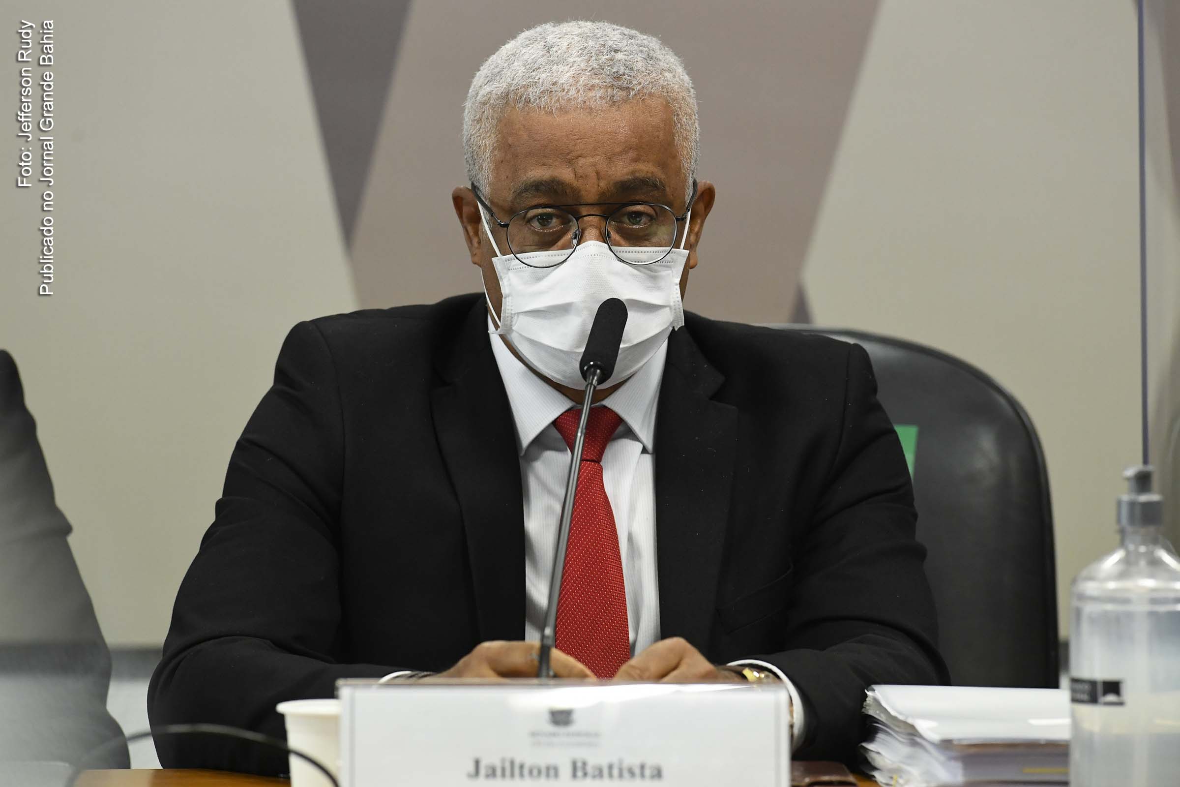Comissão Parlamentar de Inquérito da Pandemia do Senado Federal (CPI da PANDEMIA) realiza oitiva de Jailton Batista, diretor-executivo da farmacêutica Vitamedic e ex-secretário municipal de Feira de Santana. O objetivo é esclarecer questões sobre as vendas do “kit covid”, um conjunto de medicamentos sem eficácia comprovada contra o coronavírus.
