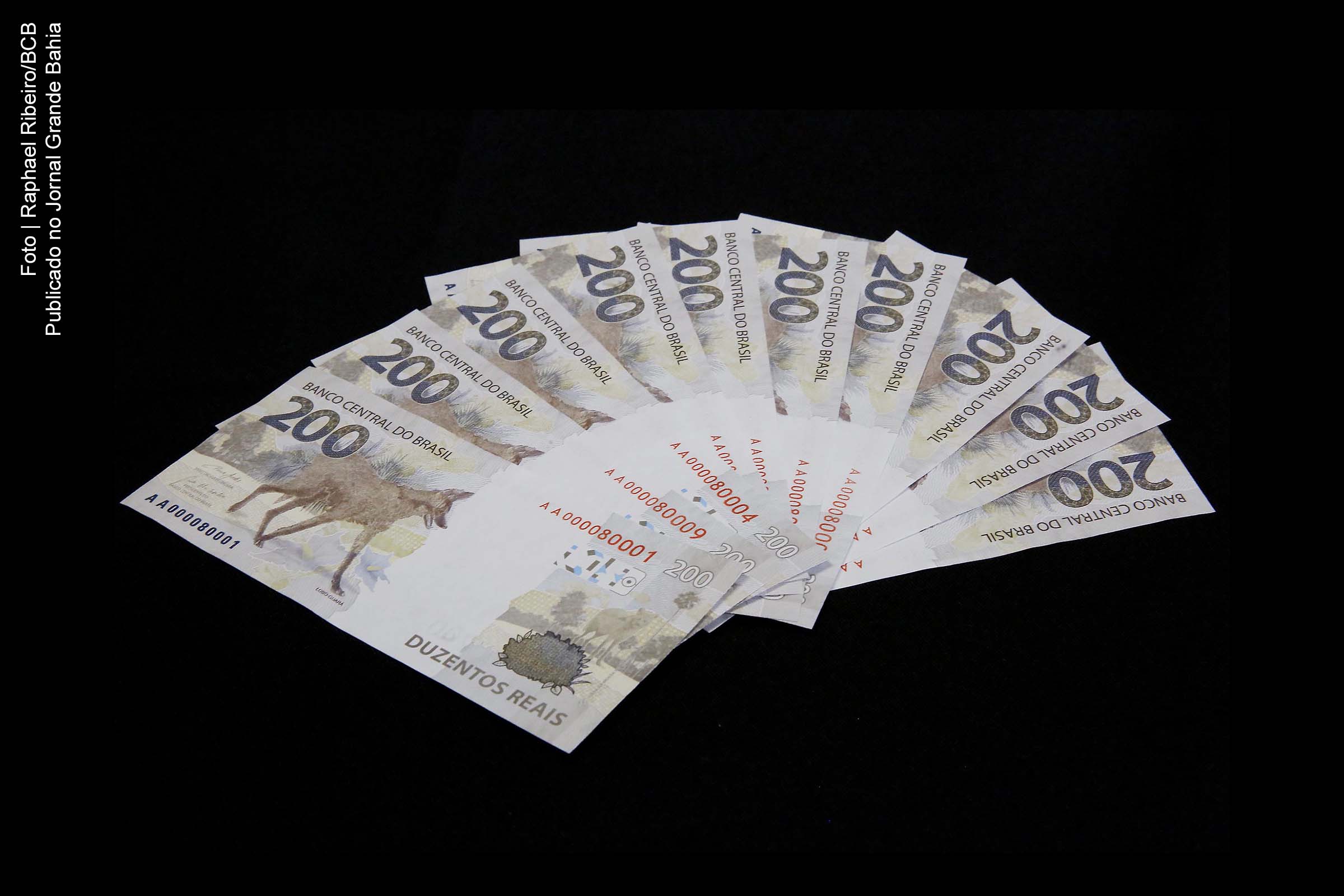 Papel-moeda representa apenas 3% dos recursos disponíveis no Brasil.