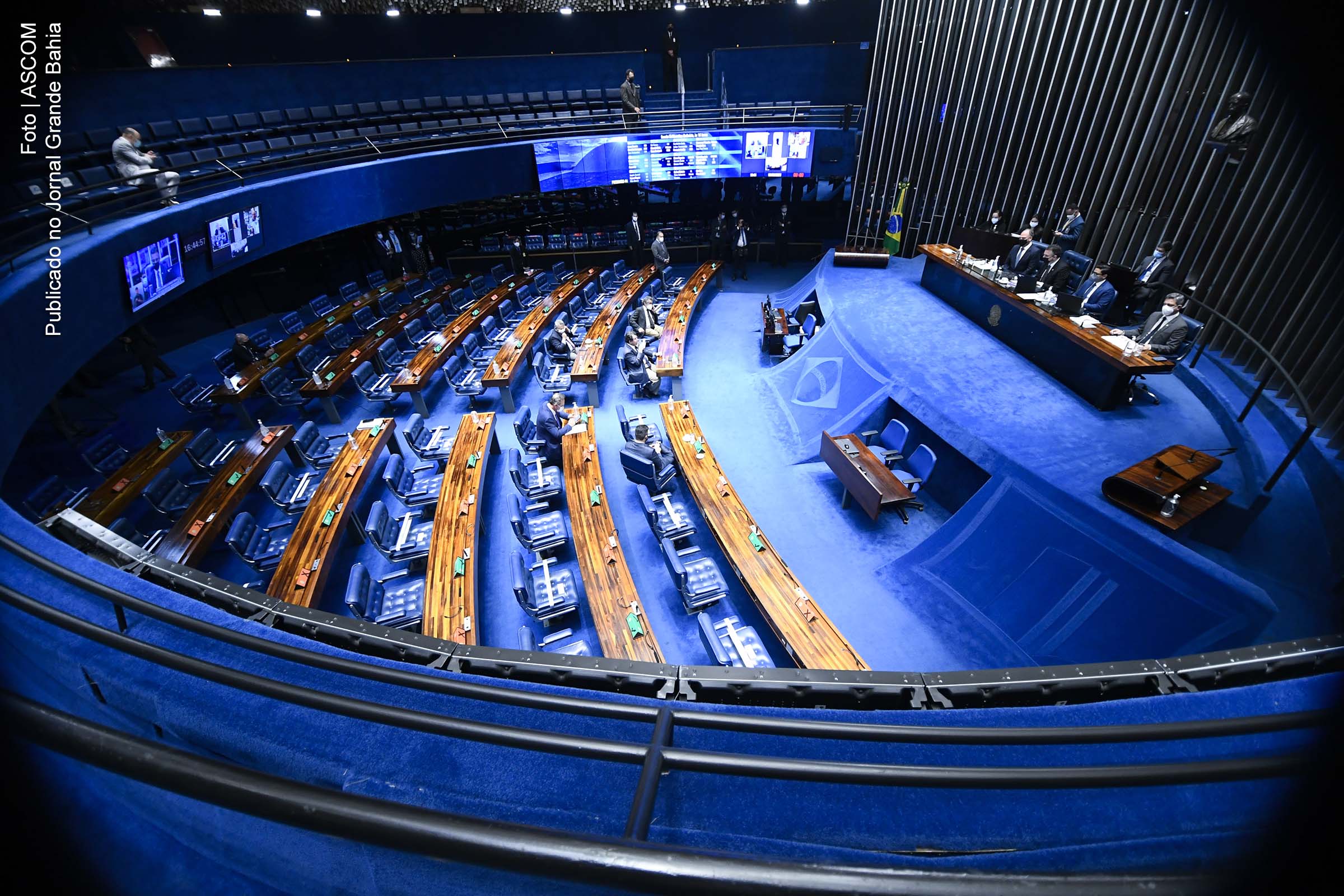Senado Federal aprova revogação da Lei de Segurança Nacional.