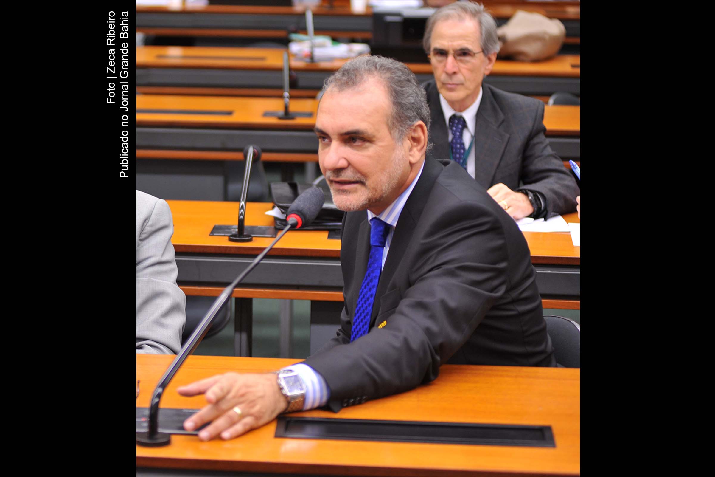 Aprovado como conselheiro do TCM Bahia, Nelson Pelegrino é deputado federal licenciado pelo PT e ocupa a função de secretário de Desenvolvimento Urbano do Governo Rui Costa.