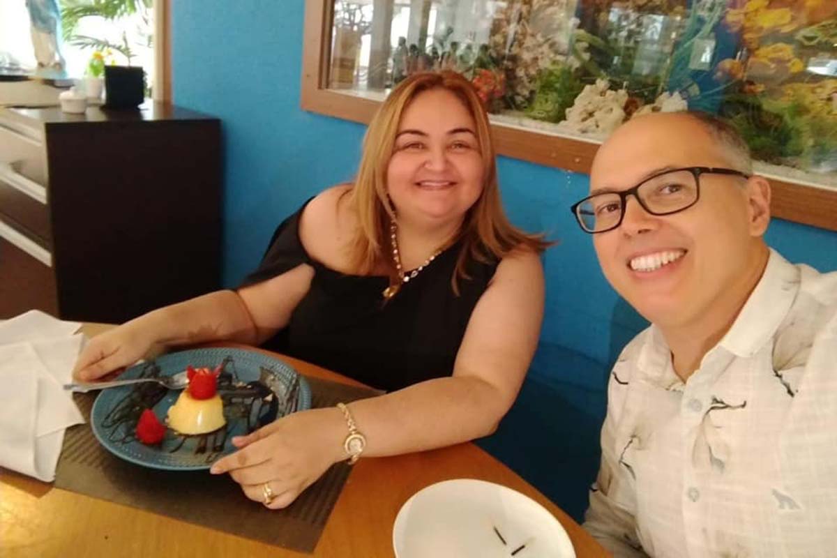 Bazilio Hernandez Hernandez e sua esposa Elizabeth Godeiro.
