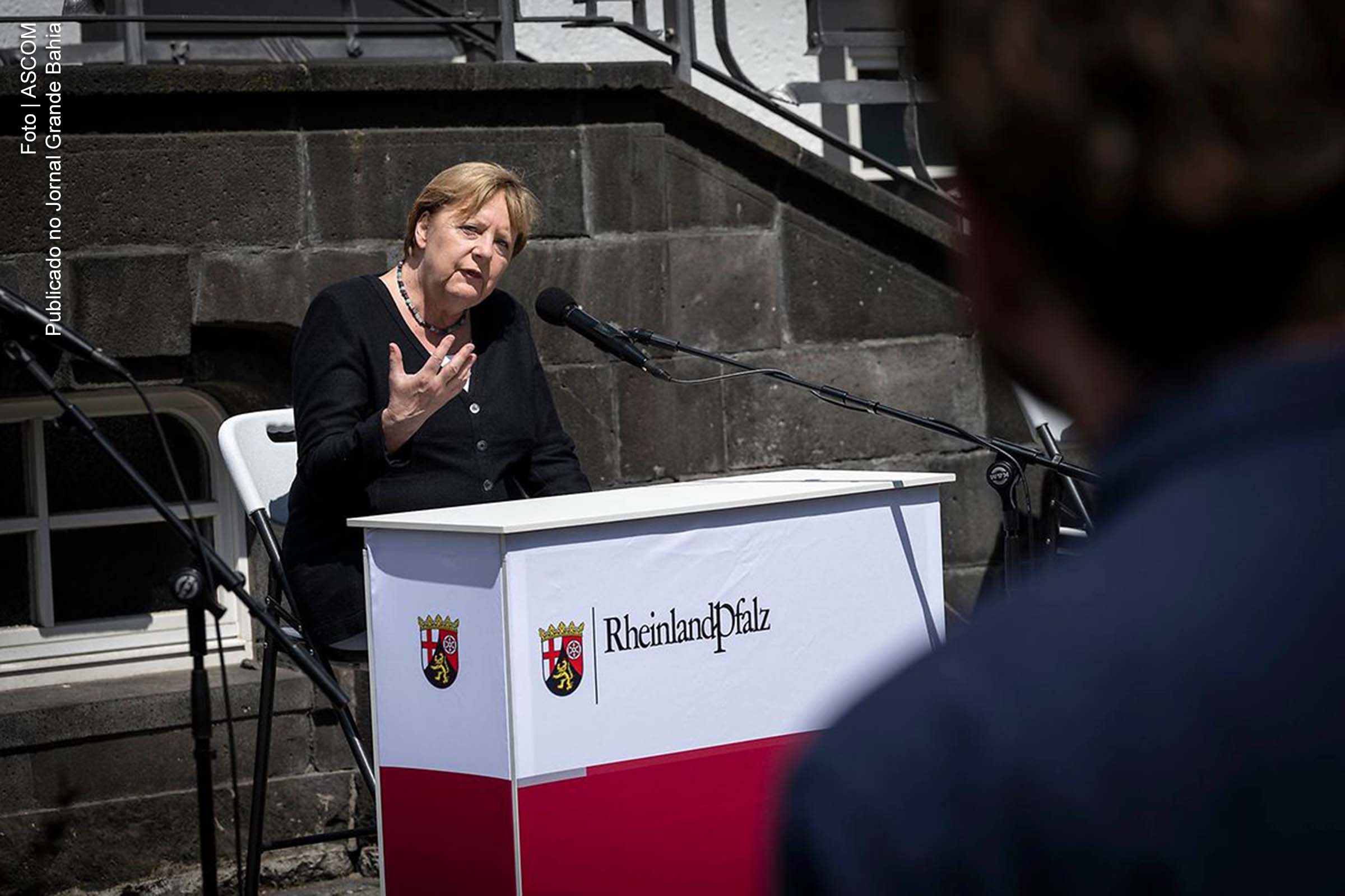 Angela Merkel foi a primeira mulher a governar a Alemanha e a primeira vinda da Alemanha Oriental.