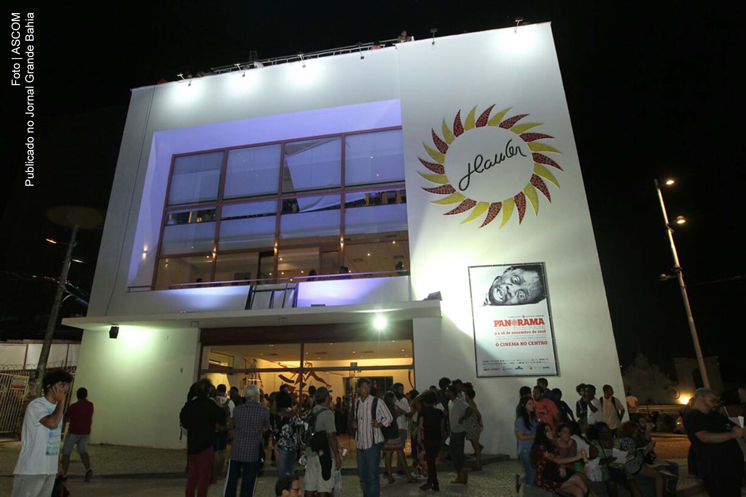Cine Glauber Rocha.