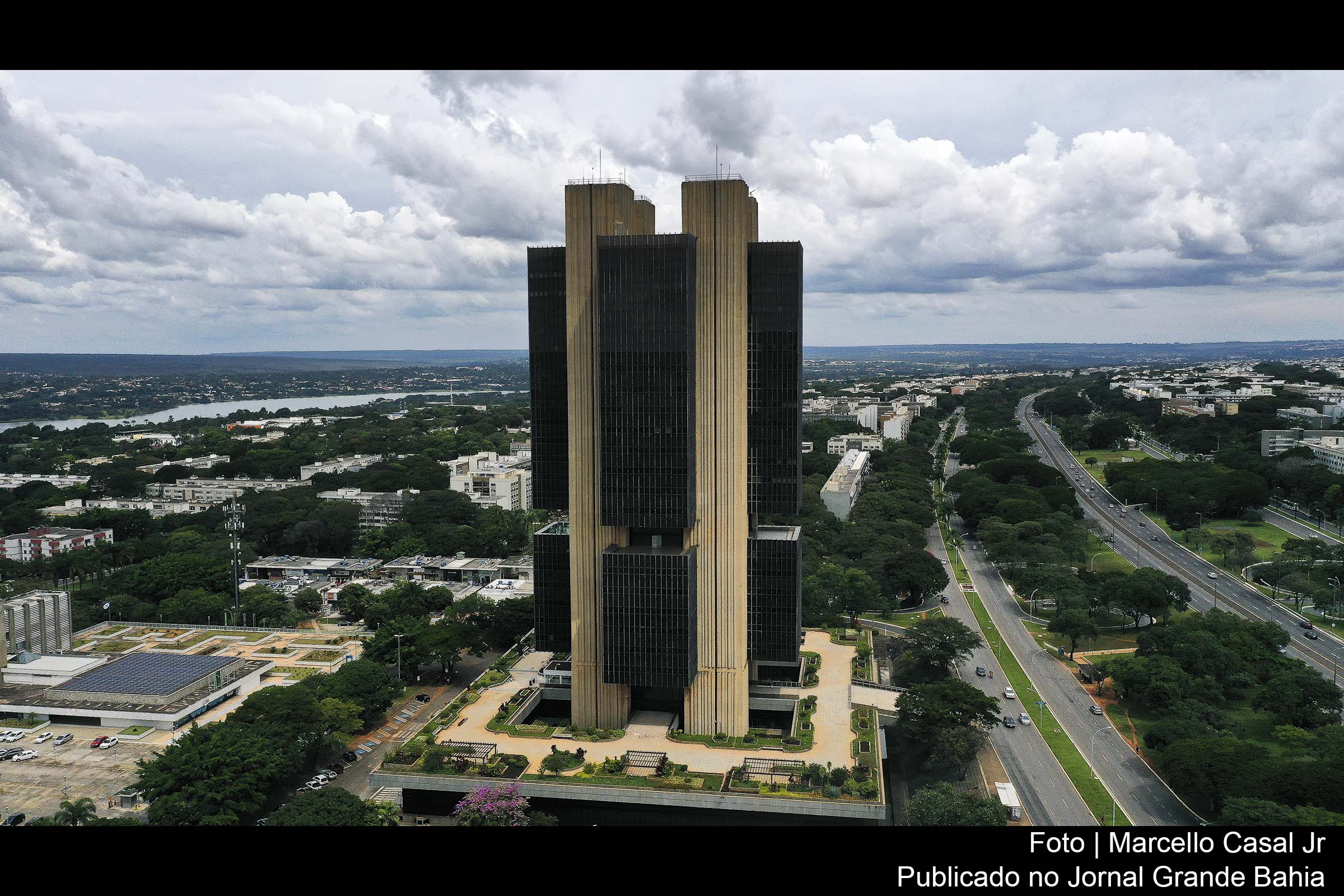 Copom aumenta taxa de juros para 6,25% ao ano; Juros elevados podem reduzir atividade econômica