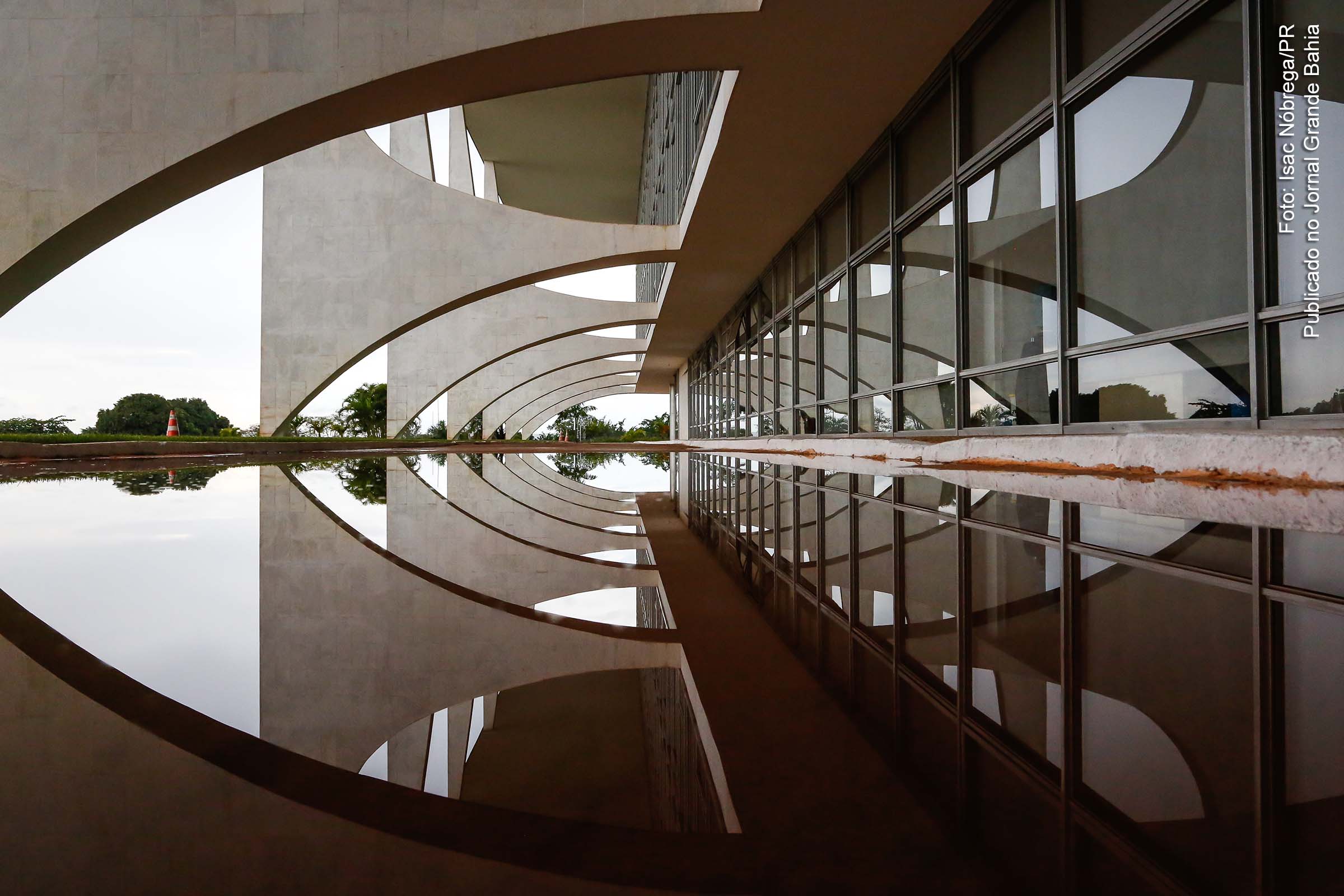 Cresce a desconfiança nas instituições no Brasil, segundo Datafolha