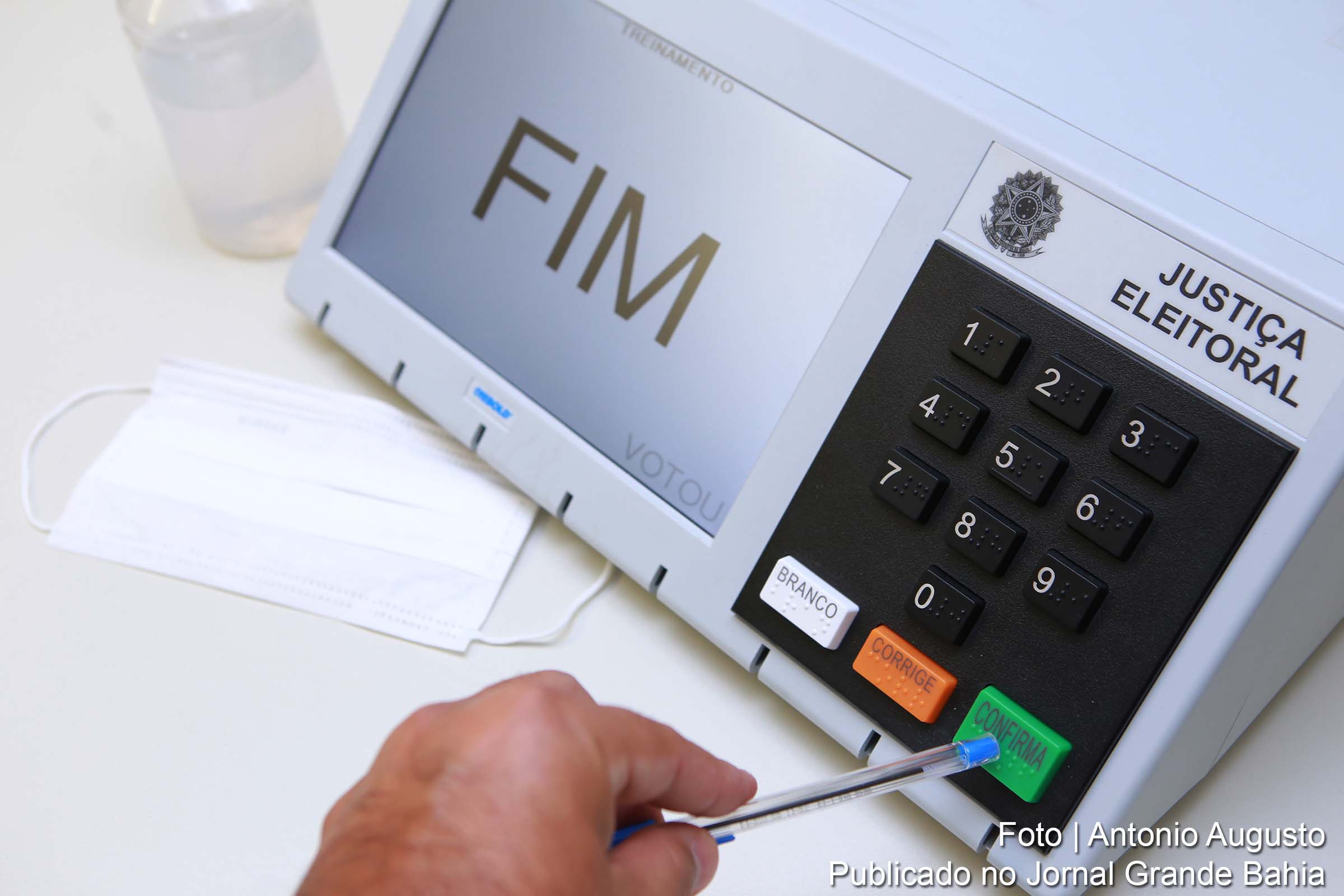 Cinco municípios brasileiros elegeram novos prefeitos em eleições suplementares.