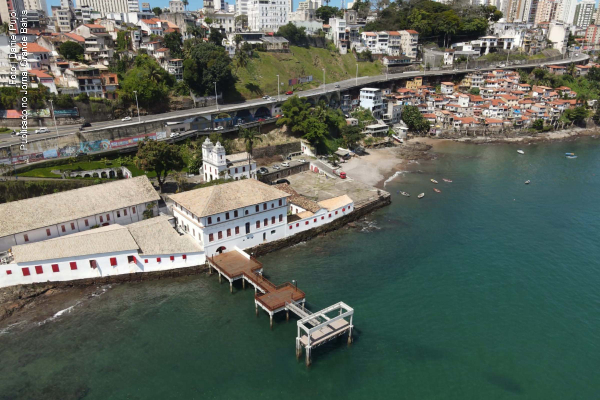 Vista aérea do Museu de Arte Moderna da Bahia (MAM Bahia) em Salvador.
