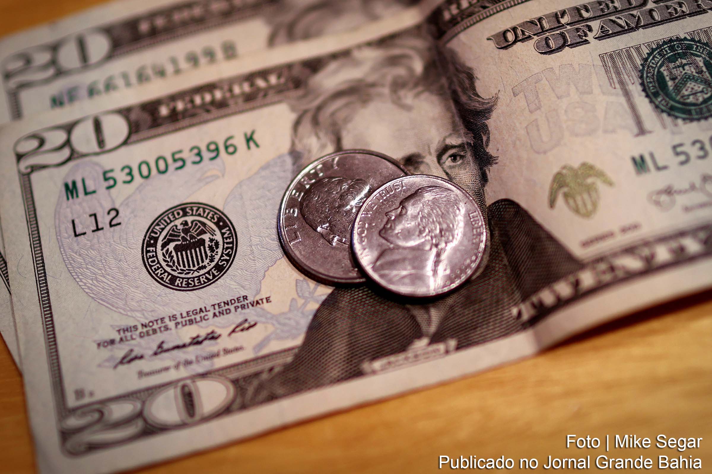 Banco Central projeta déficit de US$ 21 bilhões para contas externas.