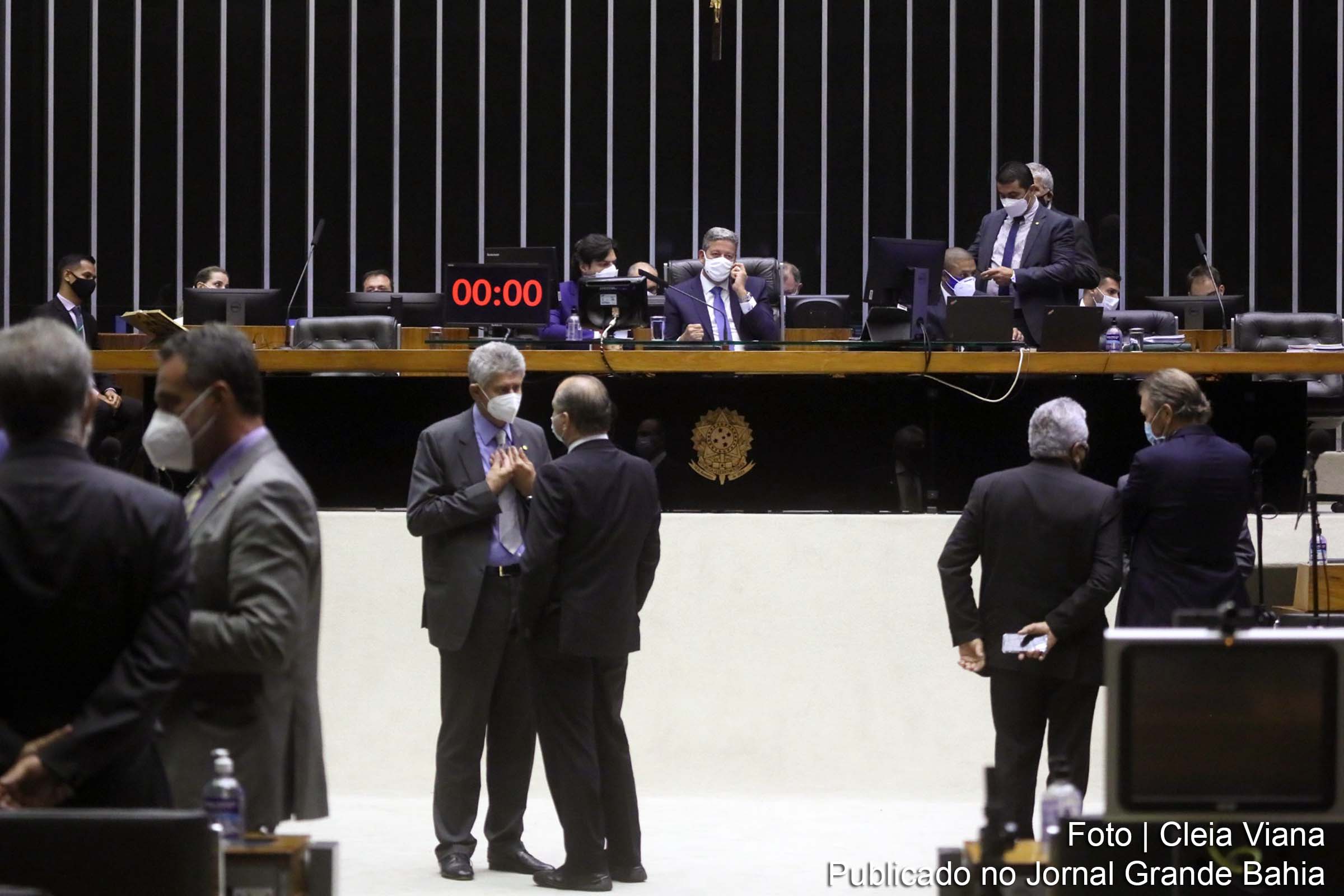 PL aprovada pela Câmara dos Deputados abrange obras paralisadas que entraram no sistema de controle do Ministério da Educação (Simec).