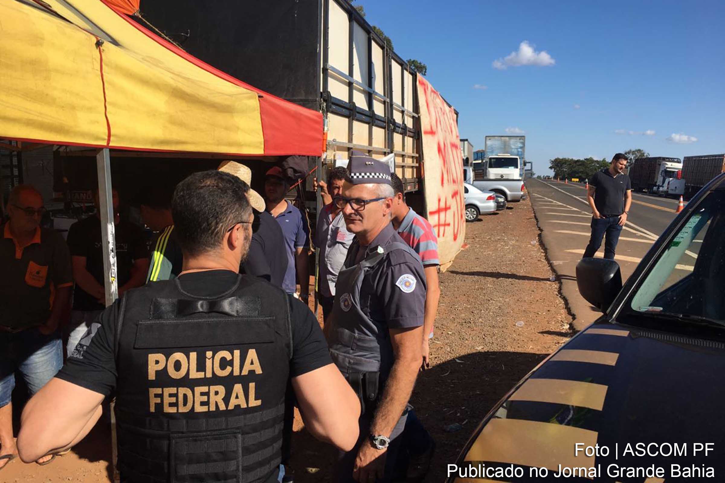 Lideranças de caminhoneiros de todo o Brasil se reuniram no Rio de Janeiro e decidiram que, caso o preço do diesel não caia em até 15 dias, a categoria vai entrar em greve a partir de 1º de novembro de 2021.