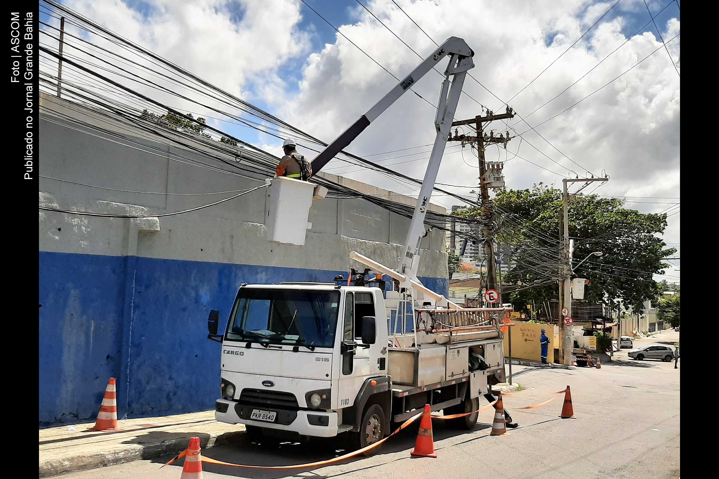Em levantamento feito pela concessionária Neoenergia Coelba, apenas 11% das empresas autorizadas pela Anatel a atuar no estado, mantém contrato de utilização dos postes da rede elétrica.