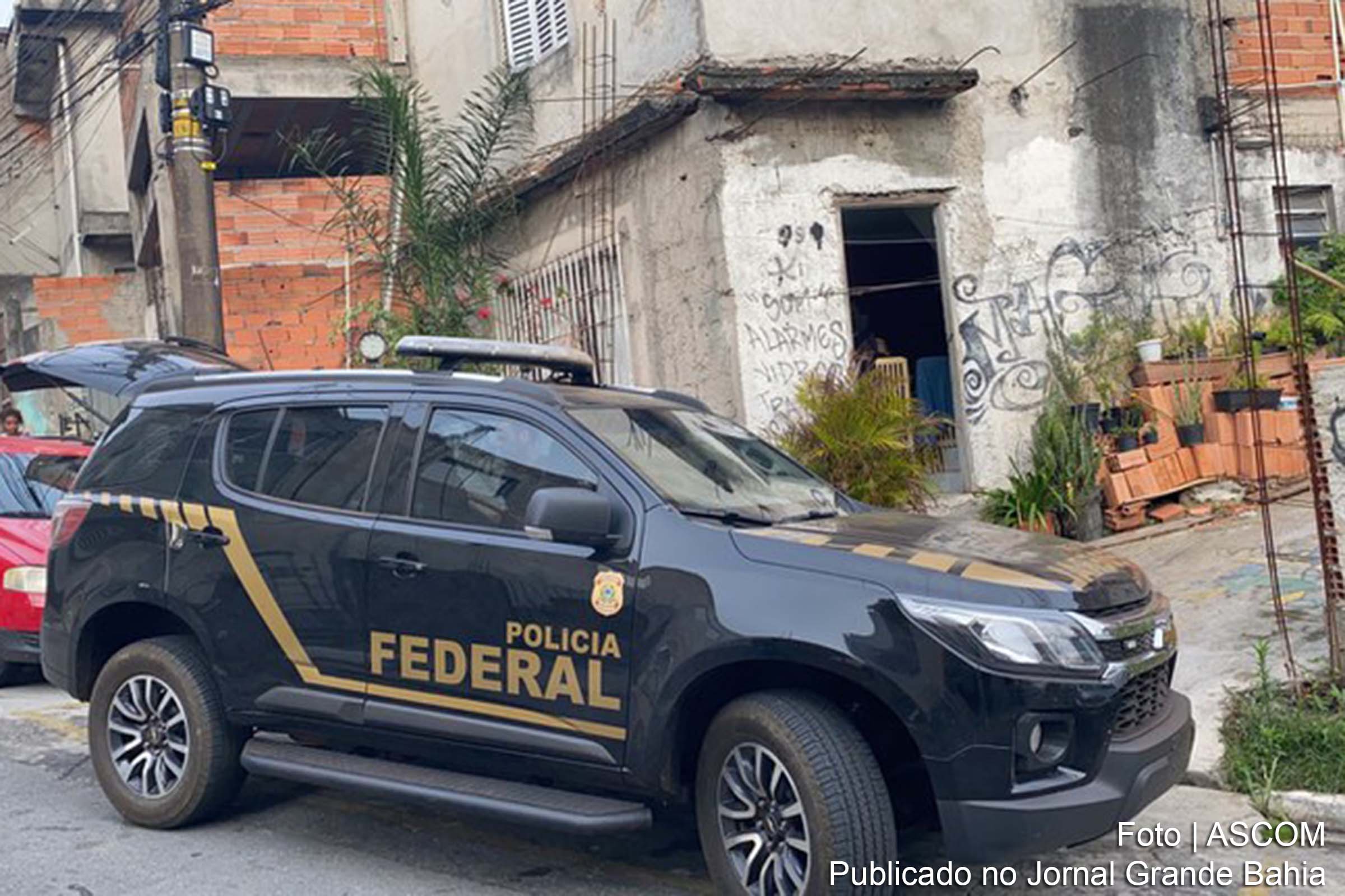 Segundo a Polícia Federal, 15 pessoas envolvidas no crime foram presas e 51 mandados de buscas e apreensões foram cumpridos desde o assalto.
