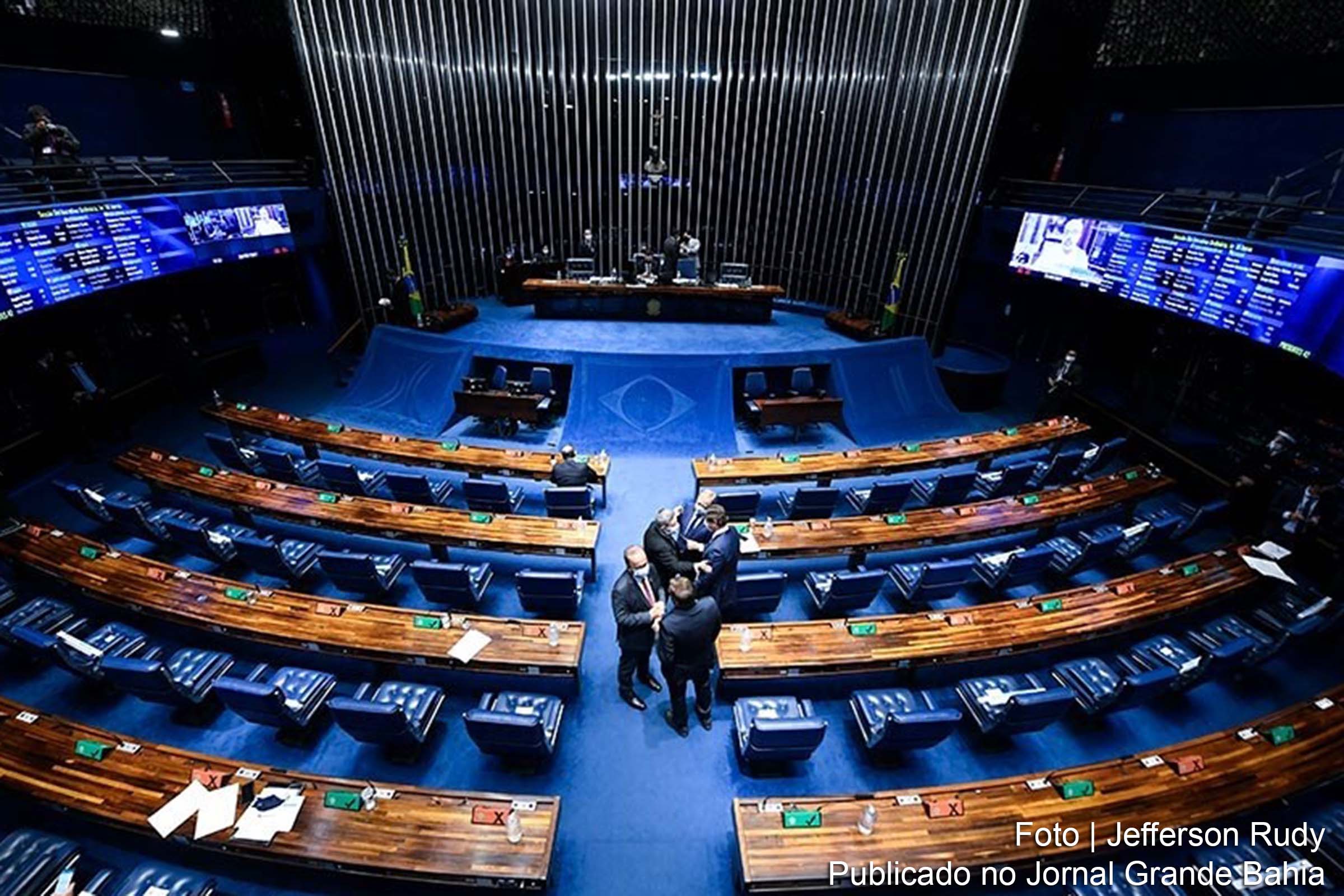 Projeto de Kátia Abreu permite a inclusão do valor de aquisição e instalação de sistema de energia solar fotovoltaica no financiamento do imóvel.