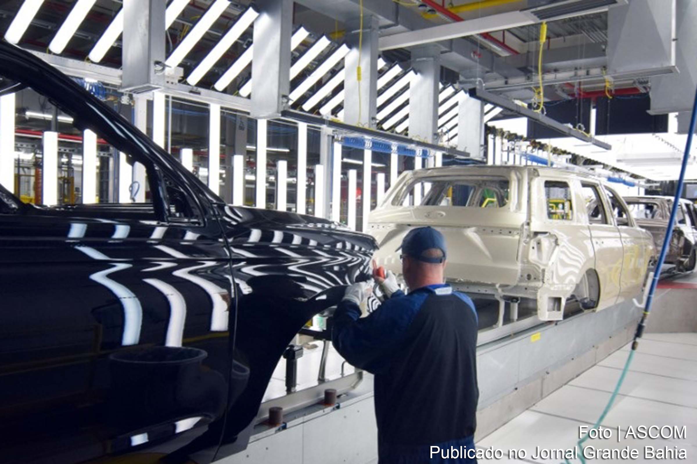 Linha de produção automotiva da GM em São Caetano do Sul.