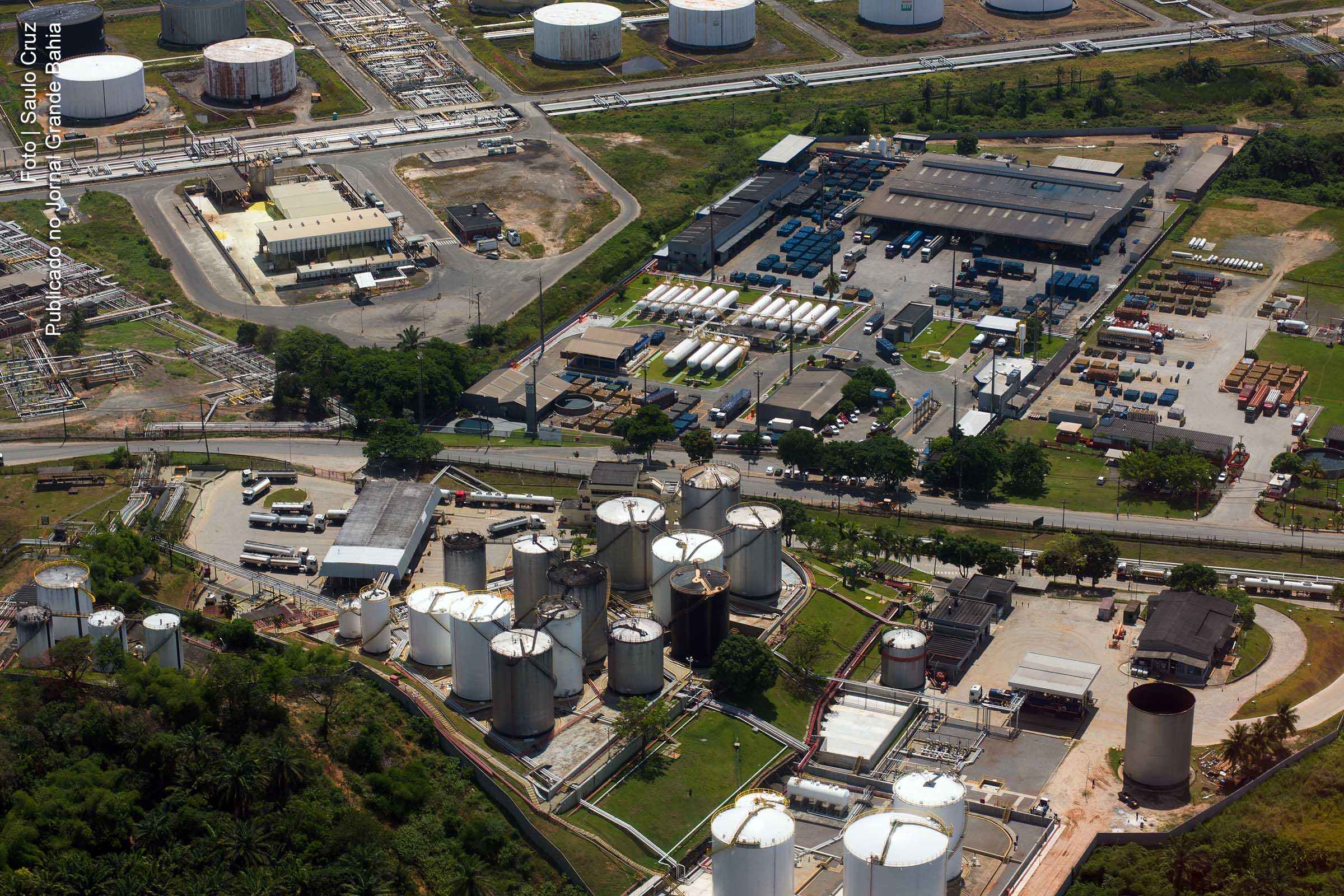 A venda da Refinaria Landulpho Alves e os impactos sobre a economia baiana | Por Ana Georgina Dias e Cloviomar Cararine