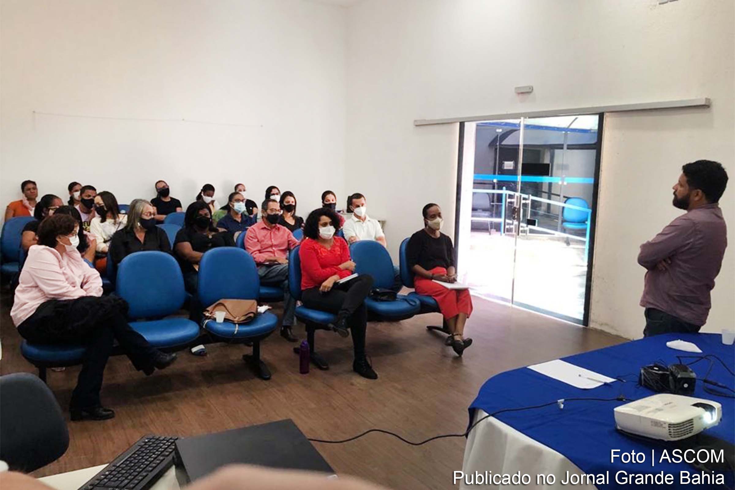 BPC é um benefício da assistência social no Brasil destinado às pessoas que não possuam meios de prover a própria subsistência ou de tê-la provida por sua família.