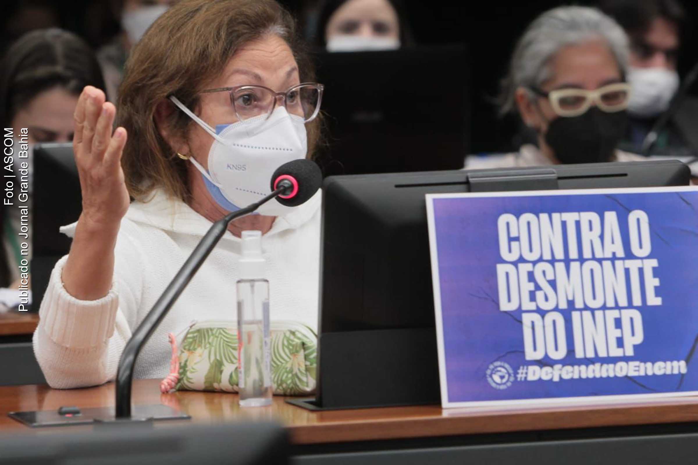 Deputada Lídice da Mata.