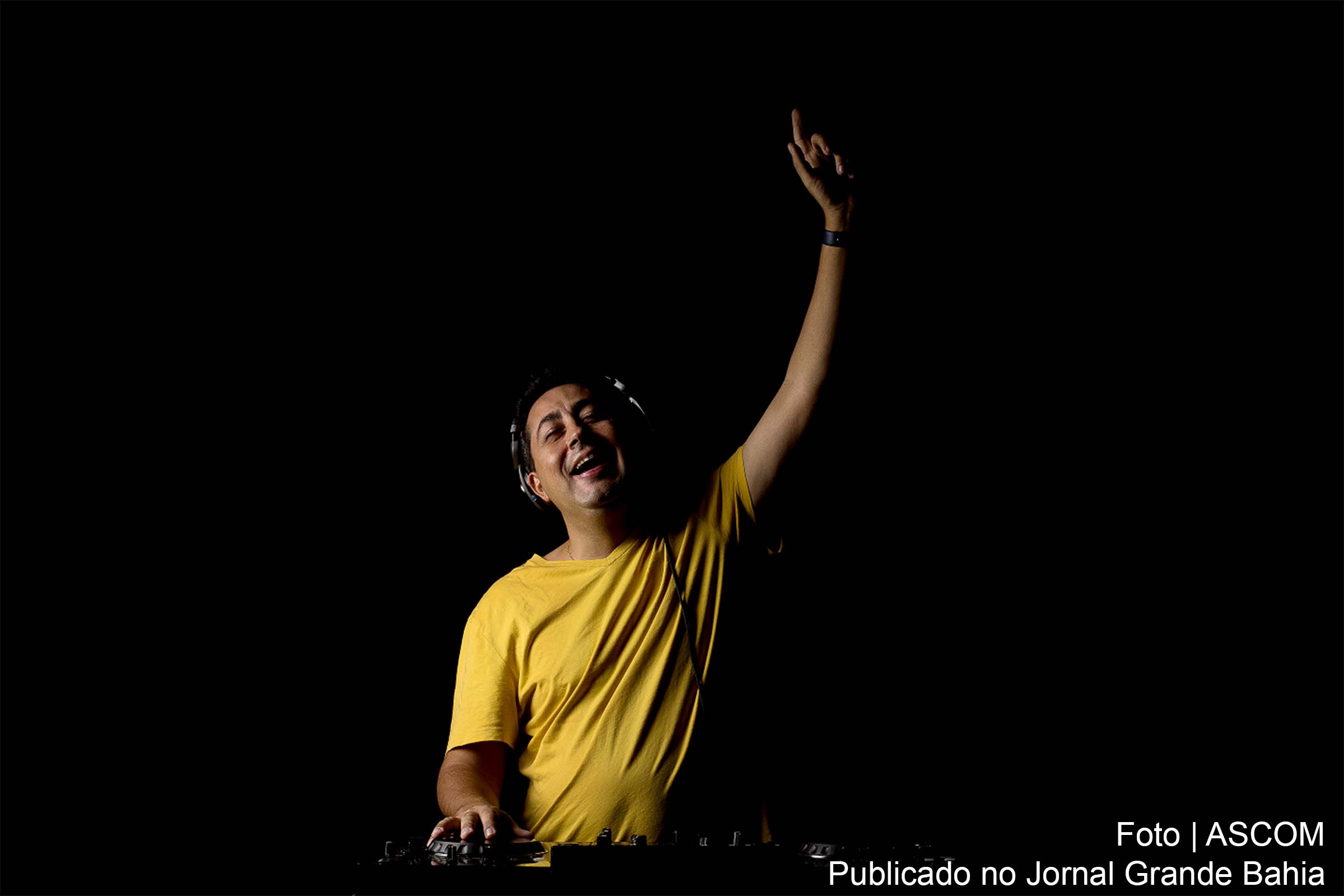 É permitida a entrada no estabelecimento mediante apresentação do cartão de vacinação ou o cartão digital.