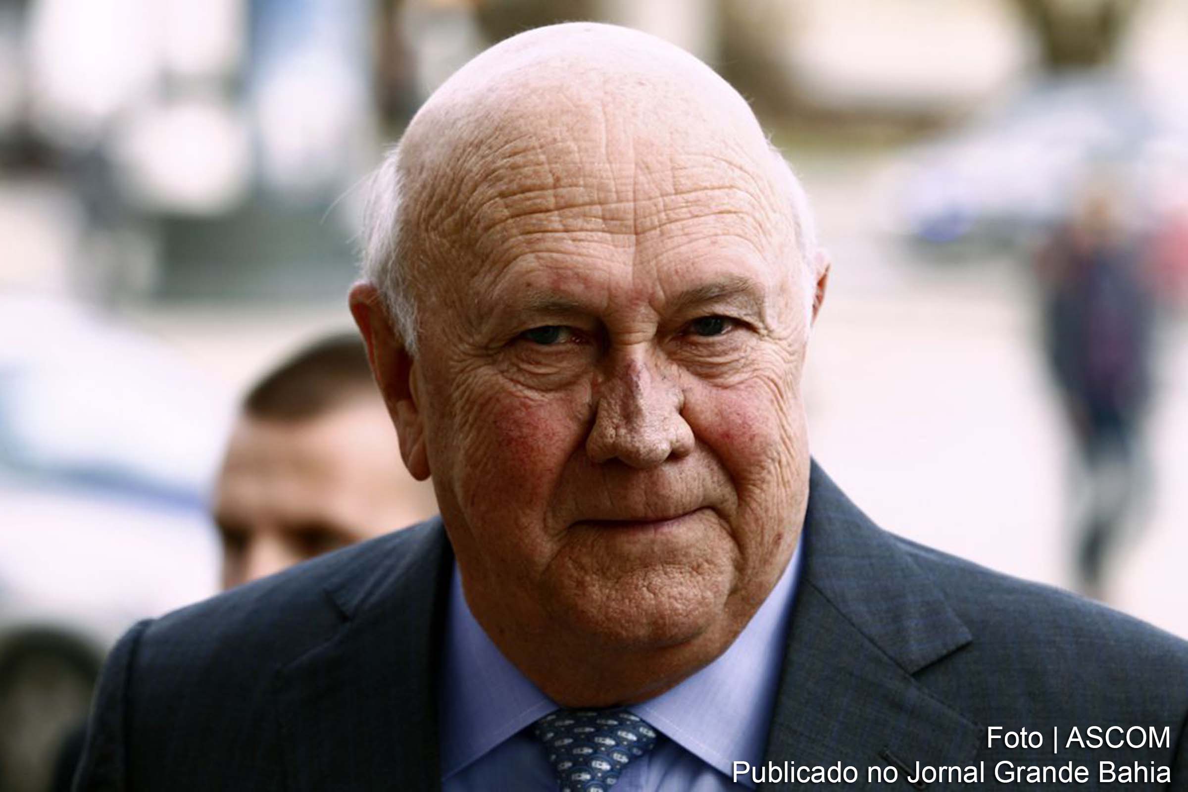 De Klerk dividiu com Mandela o Prêmio Nobel da Paz de 1993 pela luta contra a segregação racial no país.