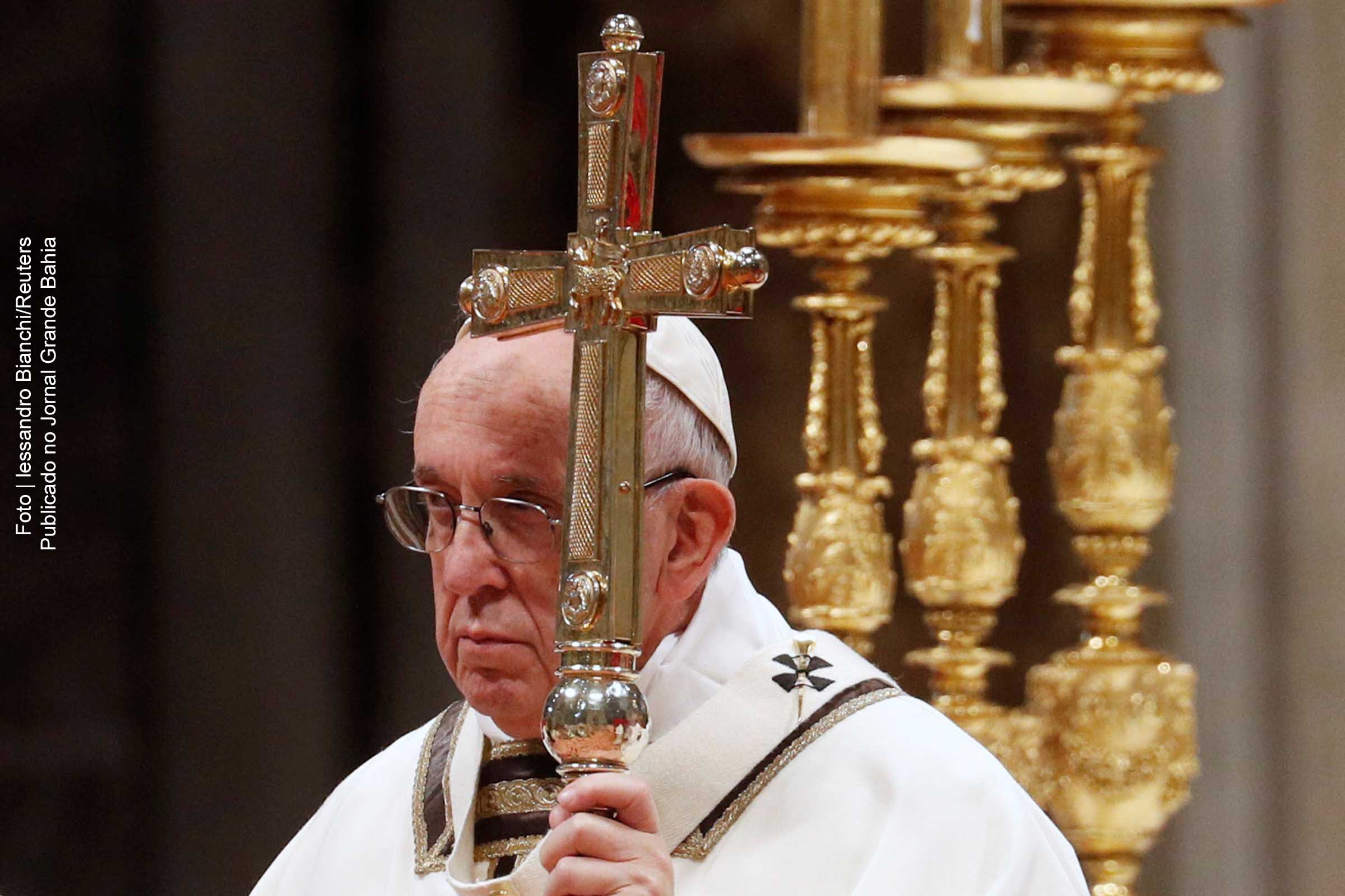 Papa Francisco desenvolveu a teoria da Ecologia Integral e prega o desenvolvimento humano com olhar solidário e proteção ao meio ambiente.