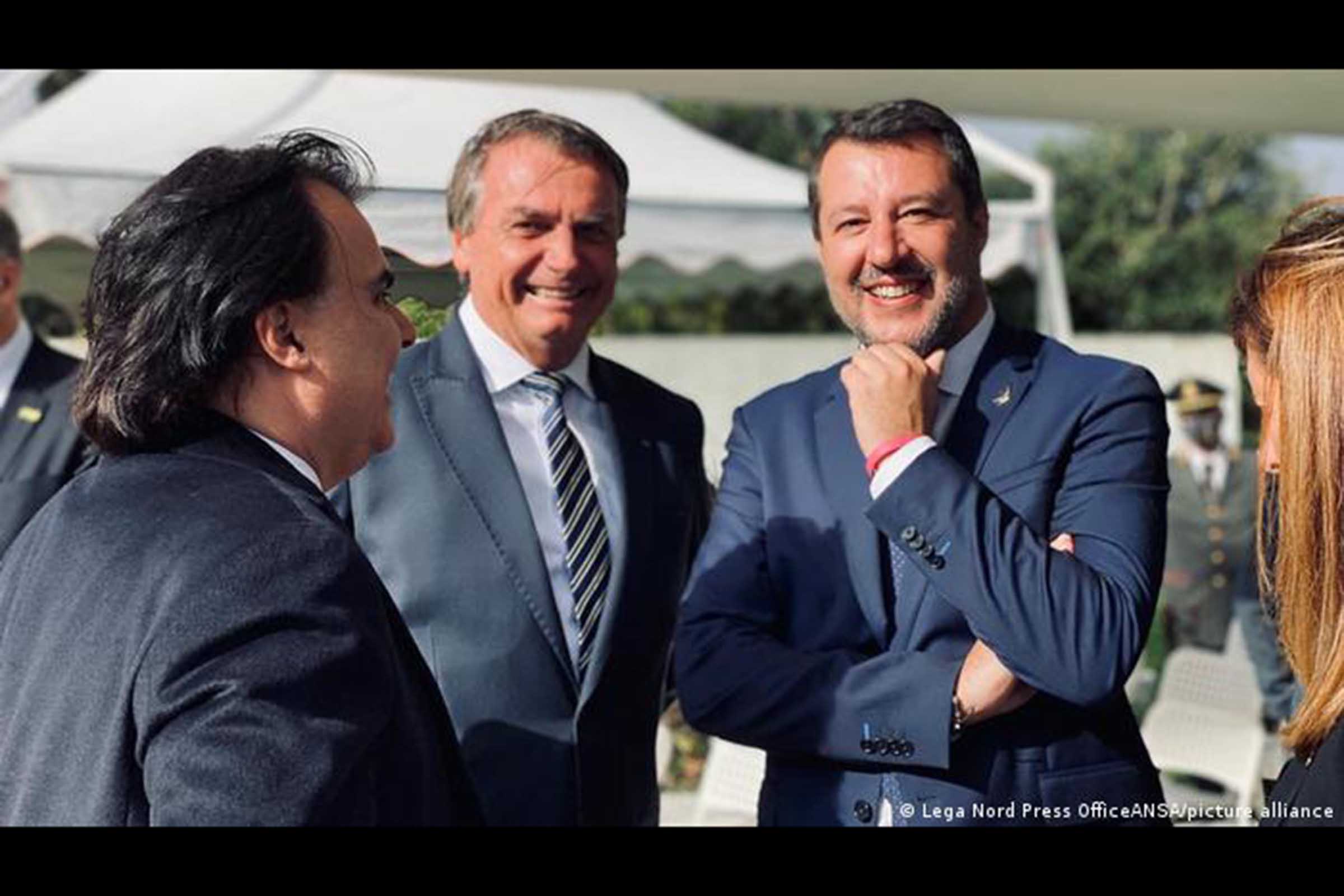 Presidente Jair Bolsonaro se encontra com líder da extrema direita italiana