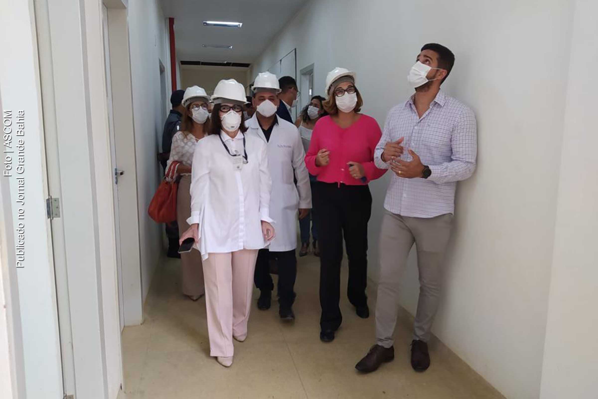 Secretária estadual Tereza Paim inspecionou as obras de implantação de 48 leitos para pacientes oncológicos no Hospital Geral de Vitória da Conquista.