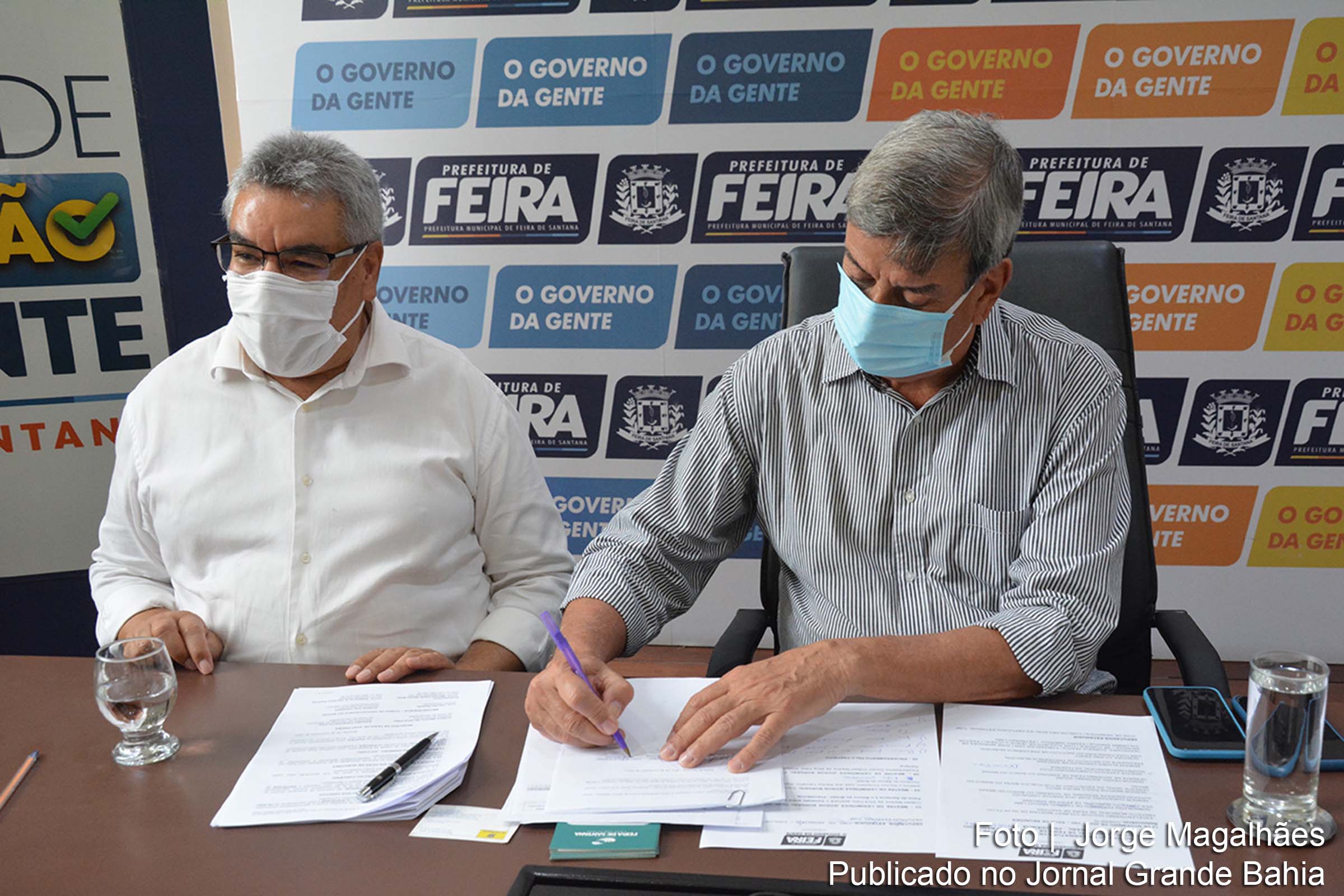 Contrato de gestão com o Banco do Brasil foi assinado pelo prefeito Colbert Martins no Paço Municipal Maria Quitéria.