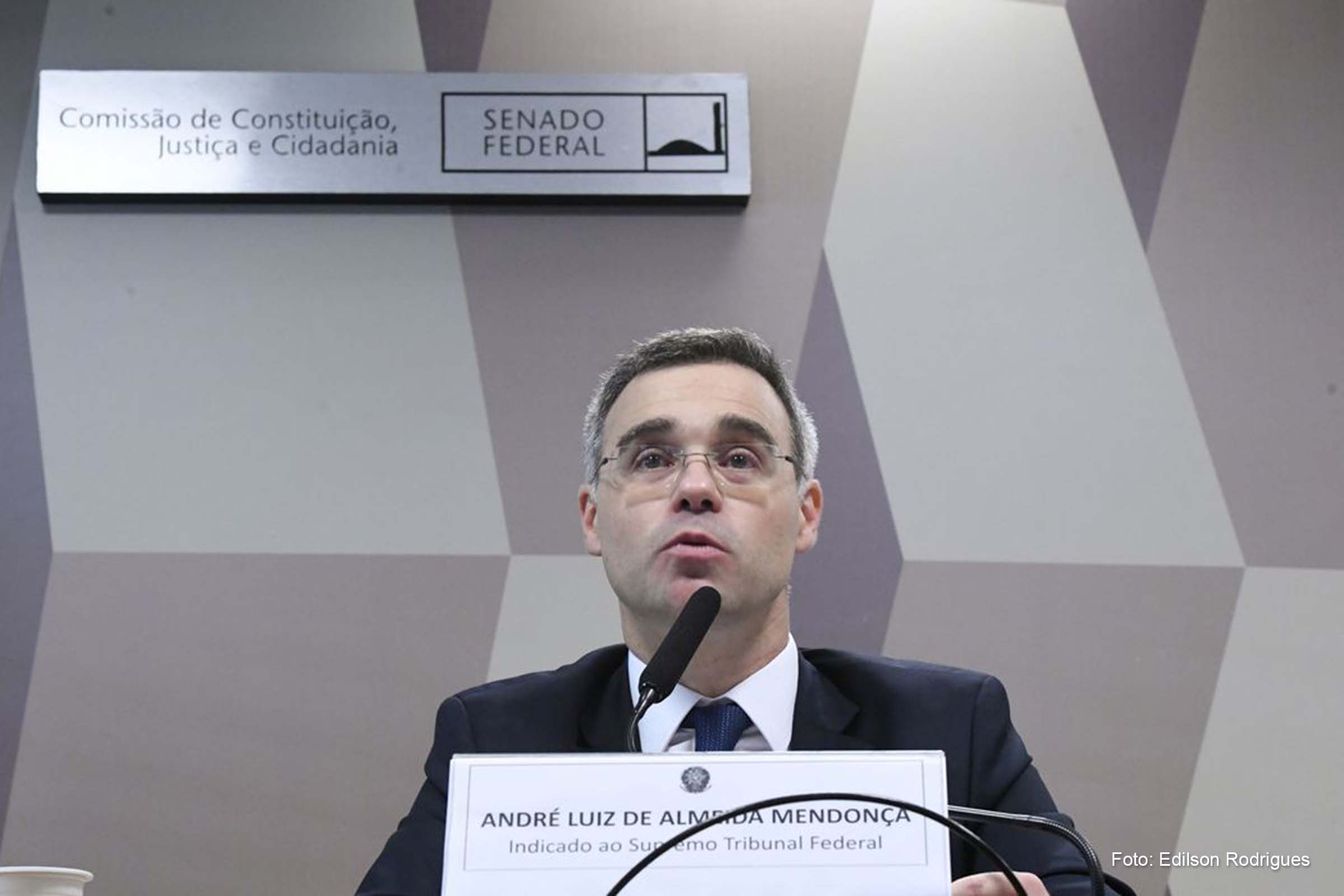 Indicado ao cargo pelo presidente Jair Bolsonaro, André Mendonça teve o nome aprovado pela Comissão de Constituição e Justiça do Senado.
