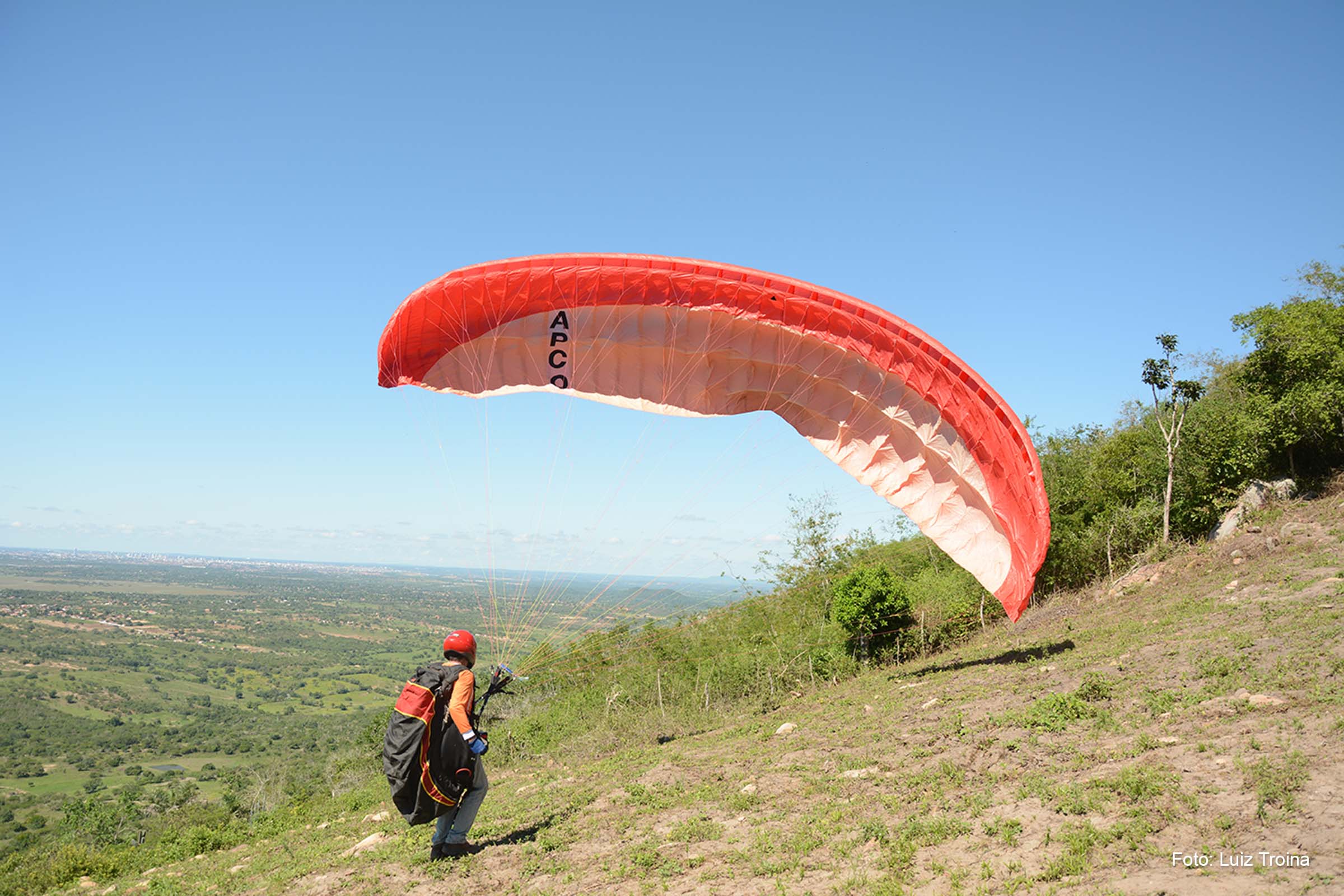 Serra de São José, em Maria Quitéria, é referência para o esporte no país, com estrutura de rampa e acessos por estradas.