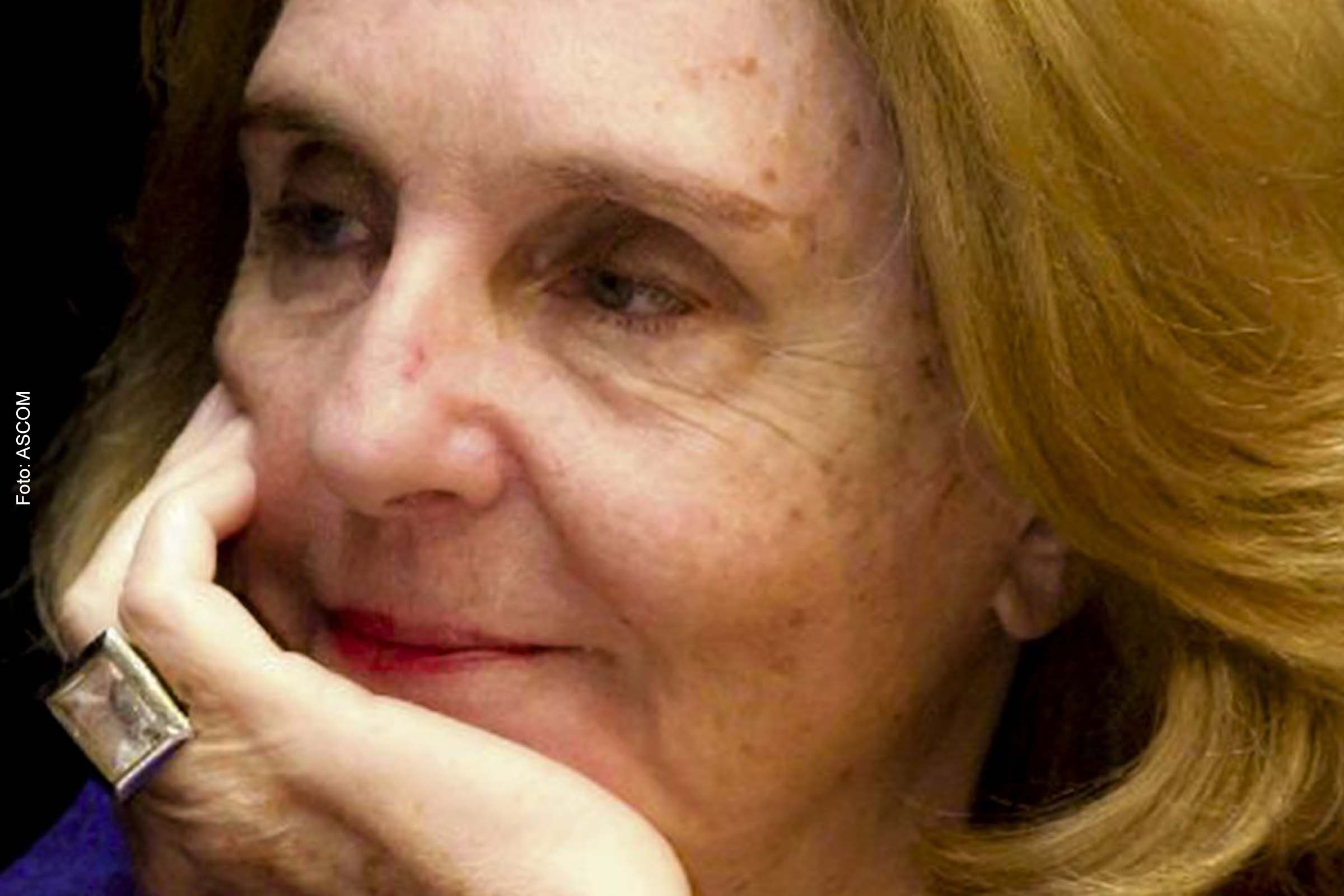 Lya Fett Luft enfrentava um melanoma, tipo de câncer de pele que havia sido descoberto há sete meses.