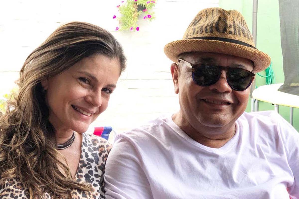 A estilista Eva Pedreira e o consultor Antonio Alencar, em sociedade.