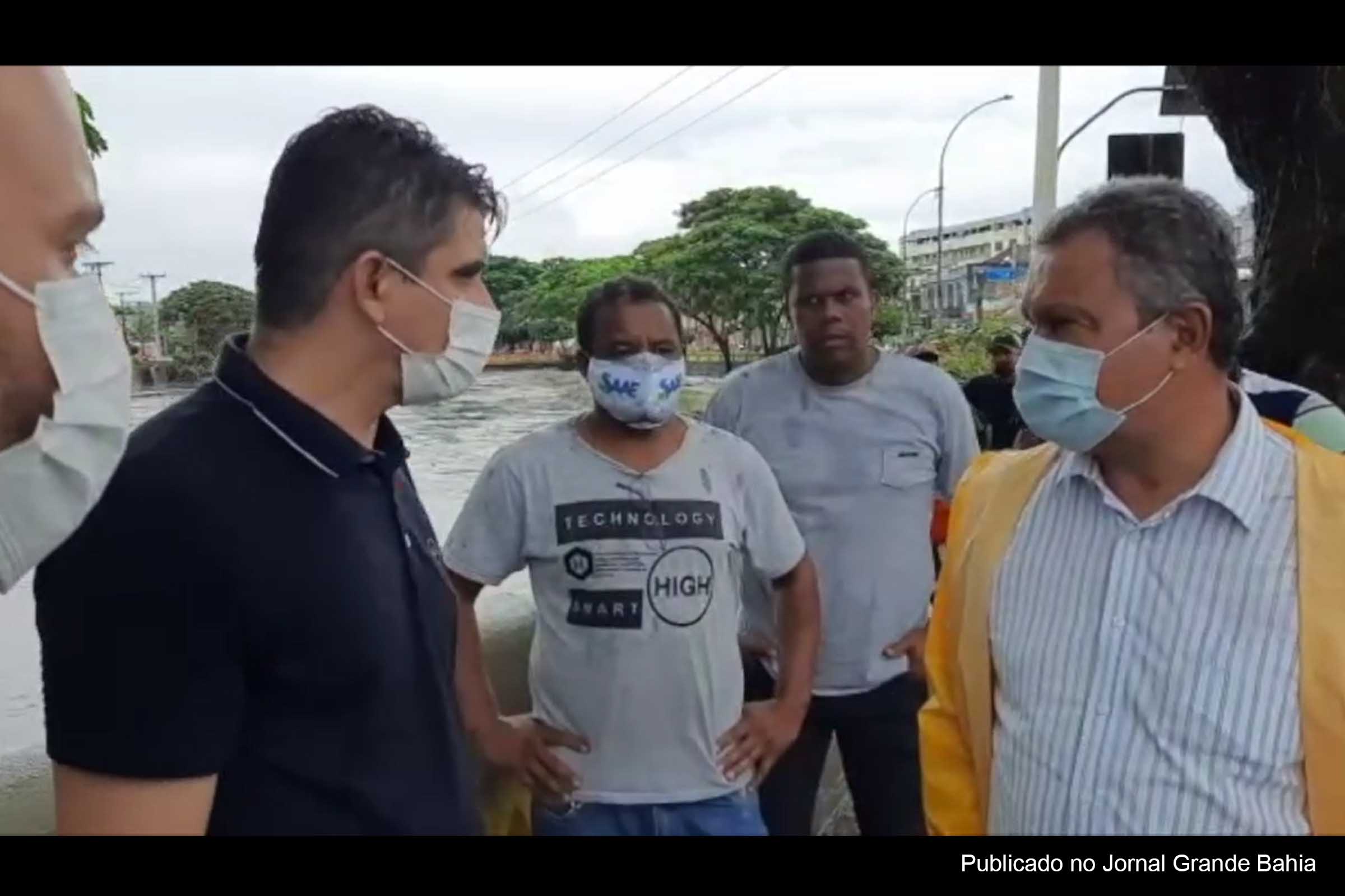 Governador Rui Costa visita cidades atingidas pelas chuvas e coordena ações de apoio às vitimas; 136 municípios estão em estado de emergência