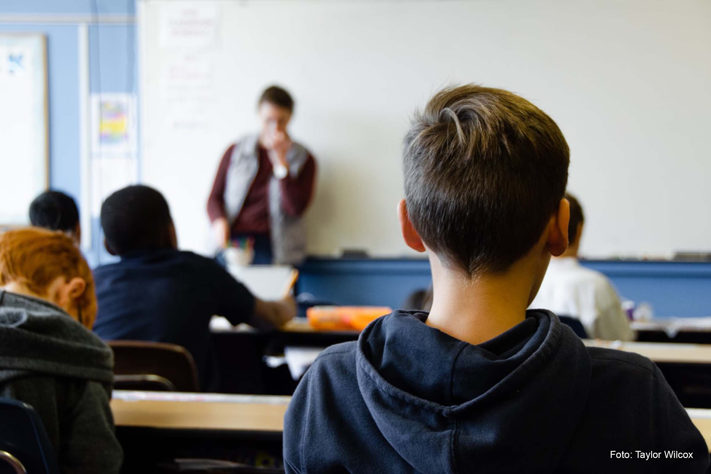Estão sendo oferecidas 300 vagas no total, sendo 233 para Pedagogia e mais 67 para outras licenciaturas.