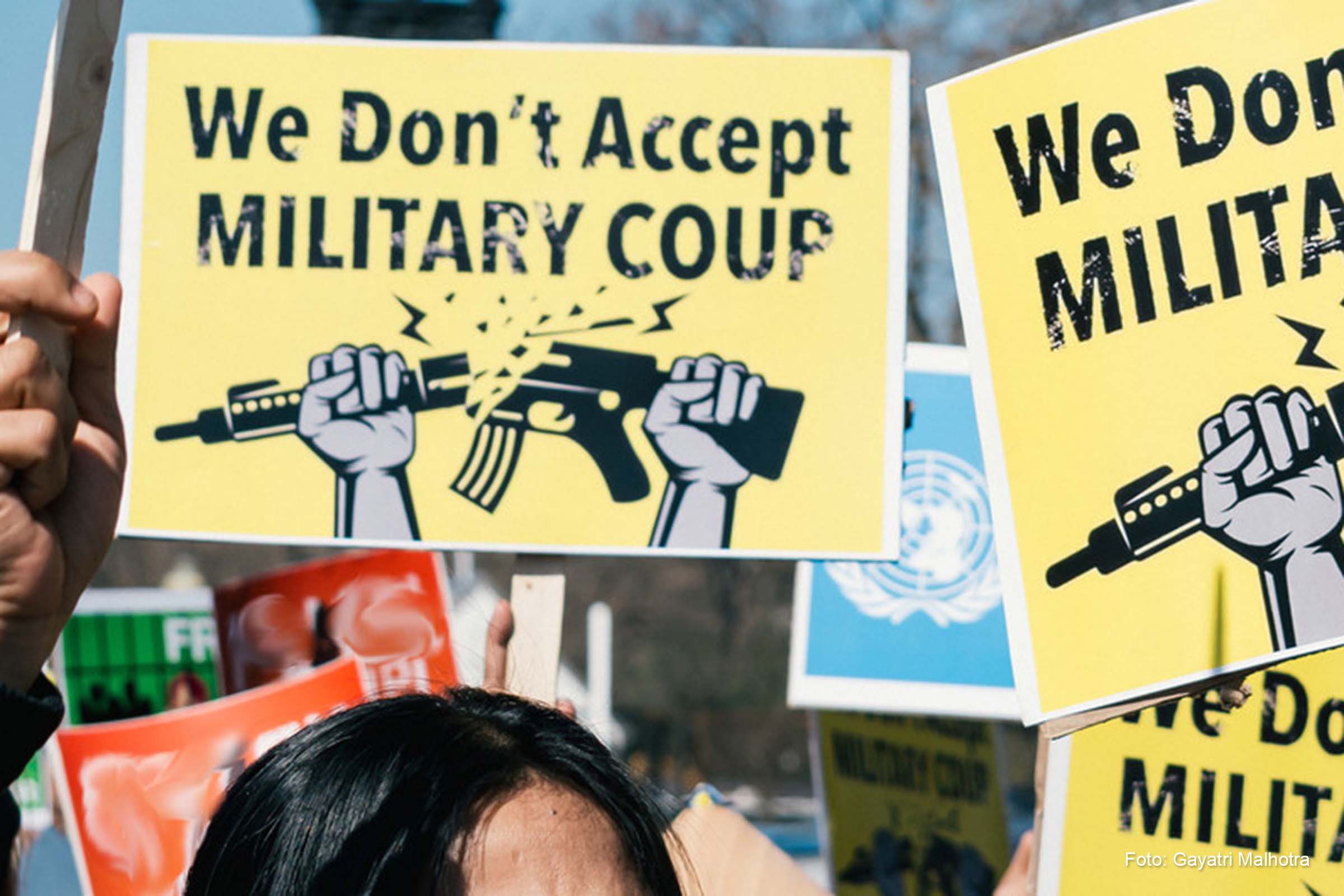 Manifestação contra o golpe militar de Mianmar em frente à Casa Branca em Washington.