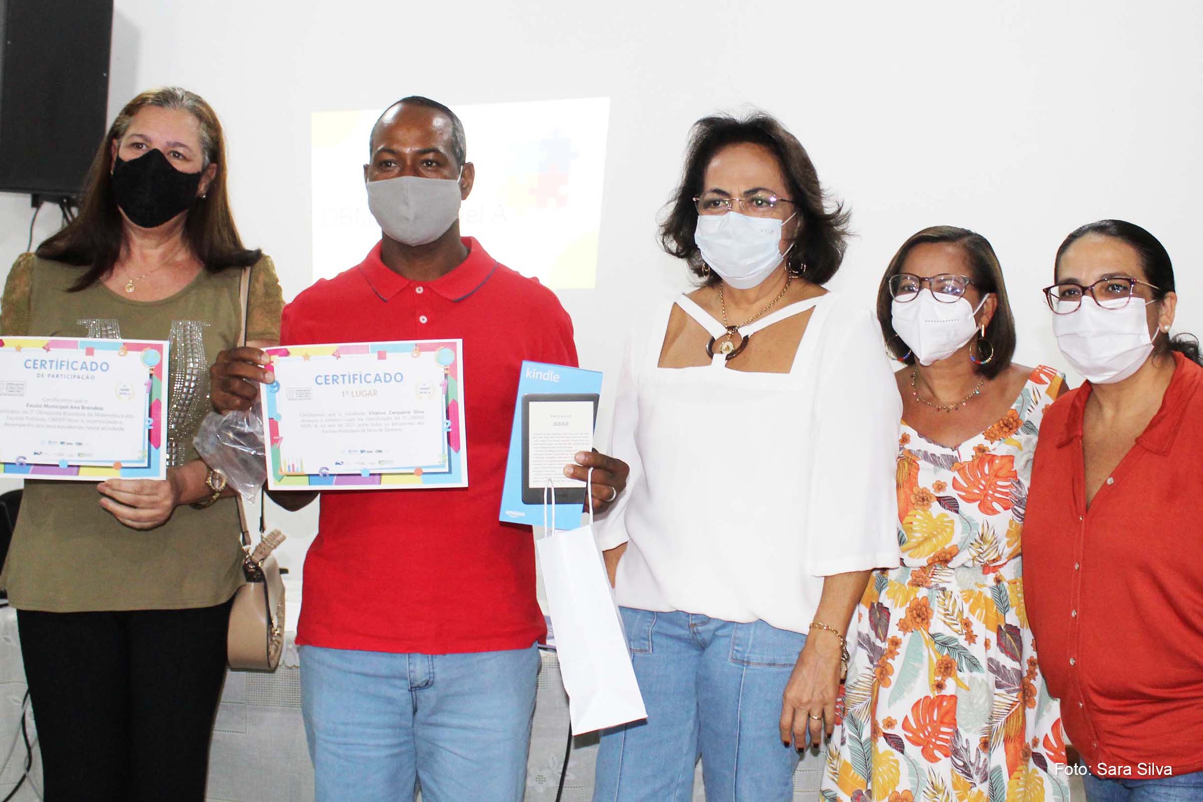 Gestores das unidades escolares, pais e a secretária da Educação, Anaci Paim, estiveram presentes na premiação.