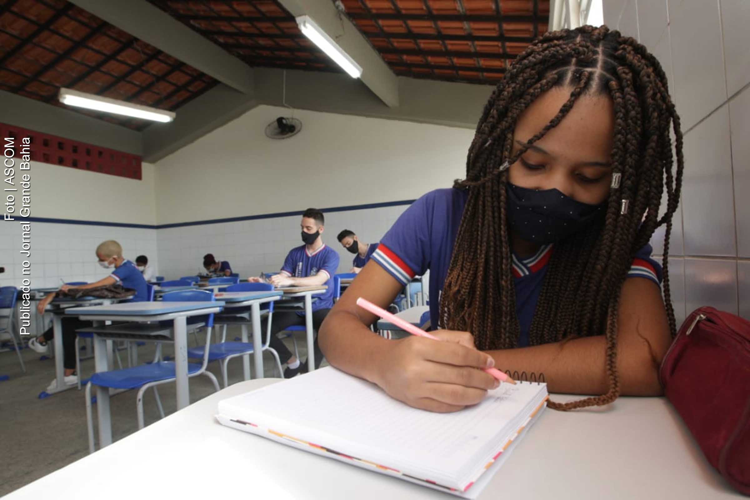 O projeto passa a data de atualização da Lei do Fundeb Permanente de outubro de 2021 para outubro de 2023.